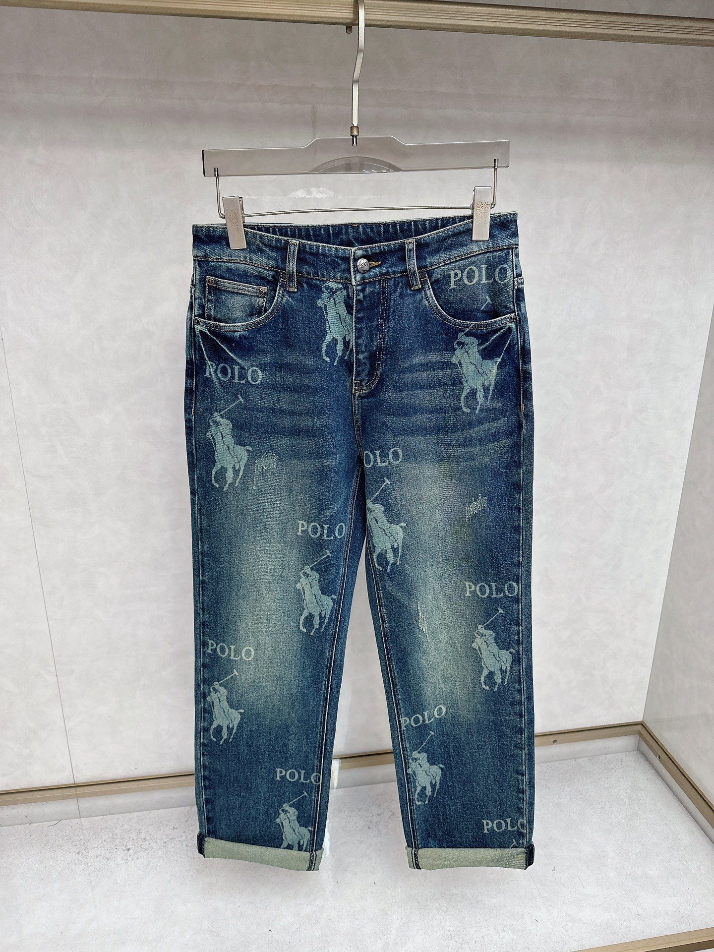 😊 2025秋冬🔥🔥新款现货上市，原单爆款牛仔裤👖超级定制款，原版五金，超级重工工艺，版型超赞👍细节做工