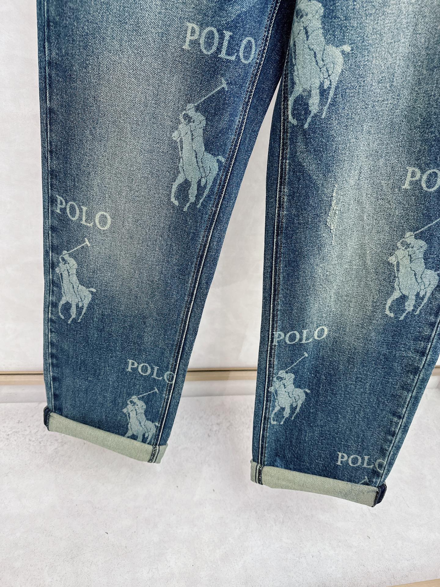 😊 2025秋冬🔥🔥新款现货上市，原单爆款牛仔裤👖超级定制款，原版五金，超级重工工艺，版型超赞👍细节做工