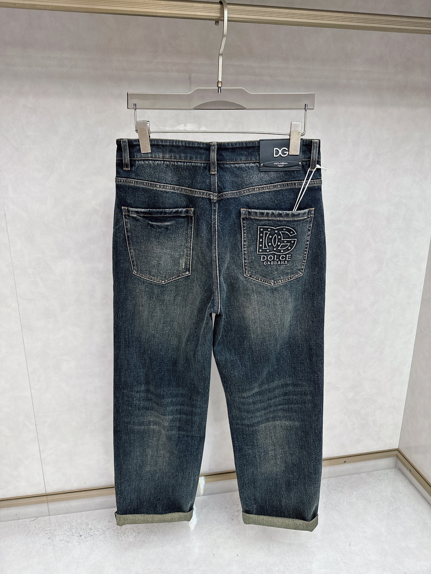 DG 2025秋冬🔥🔥新款现货上市，原单爆款牛仔裤👖超级定制款，原版五金，超级重工工艺，版型超赞👍细节做