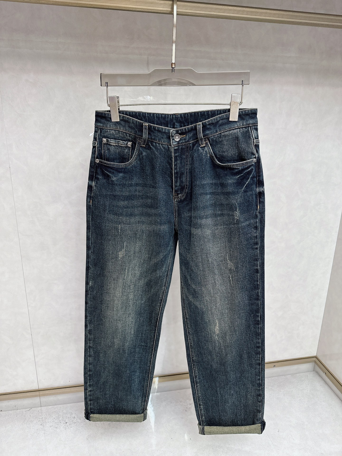 DG 2025秋冬🔥🔥新款现货上市，原单爆款牛仔裤👖超级定制款，原版五金，超级重工工艺，版型超赞👍细节做