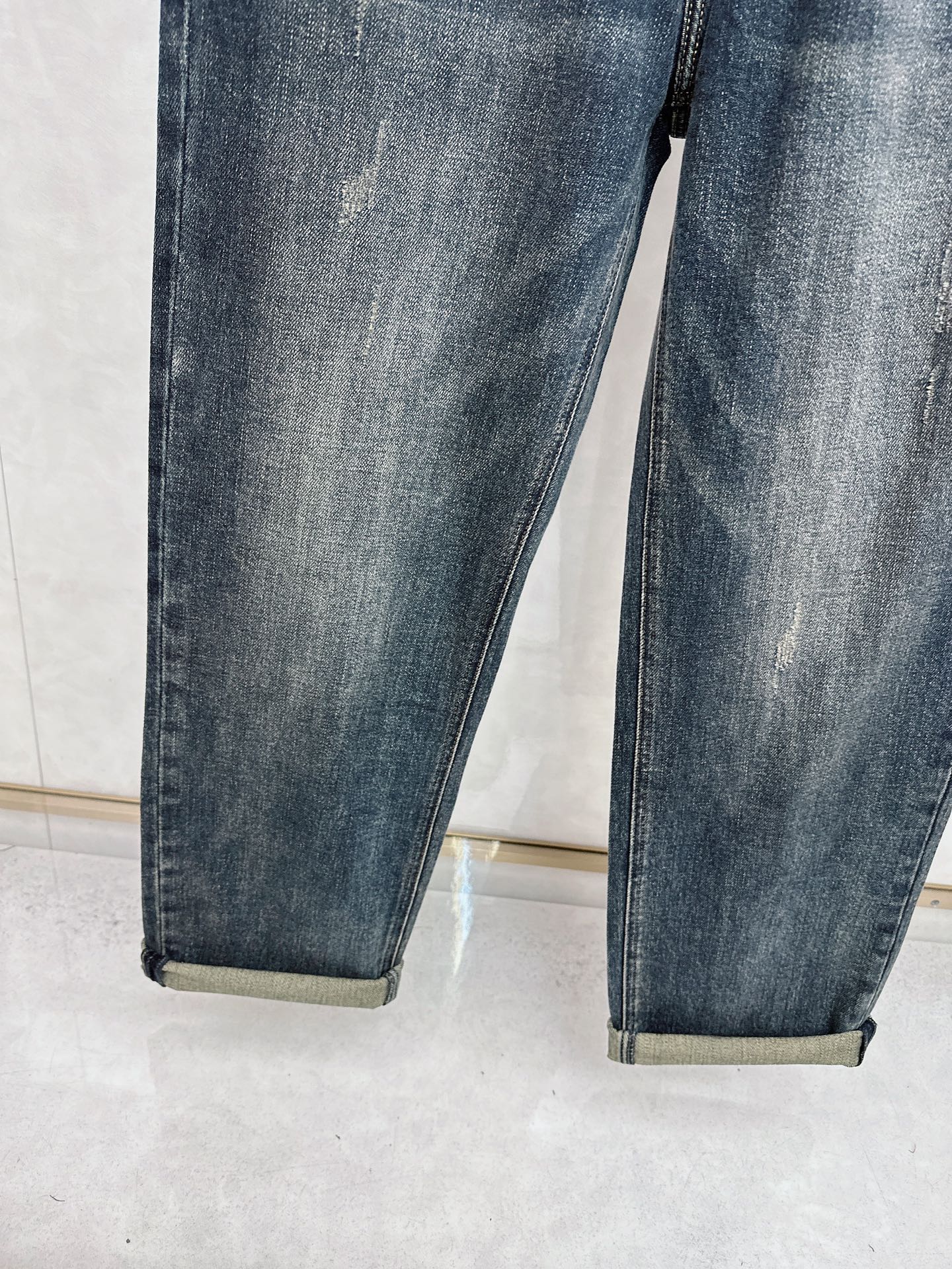 DG 2025秋冬🔥🔥新款现货上市，原单爆款牛仔裤👖超级定制款，原版五金，超级重工工艺，版型超赞👍细节做