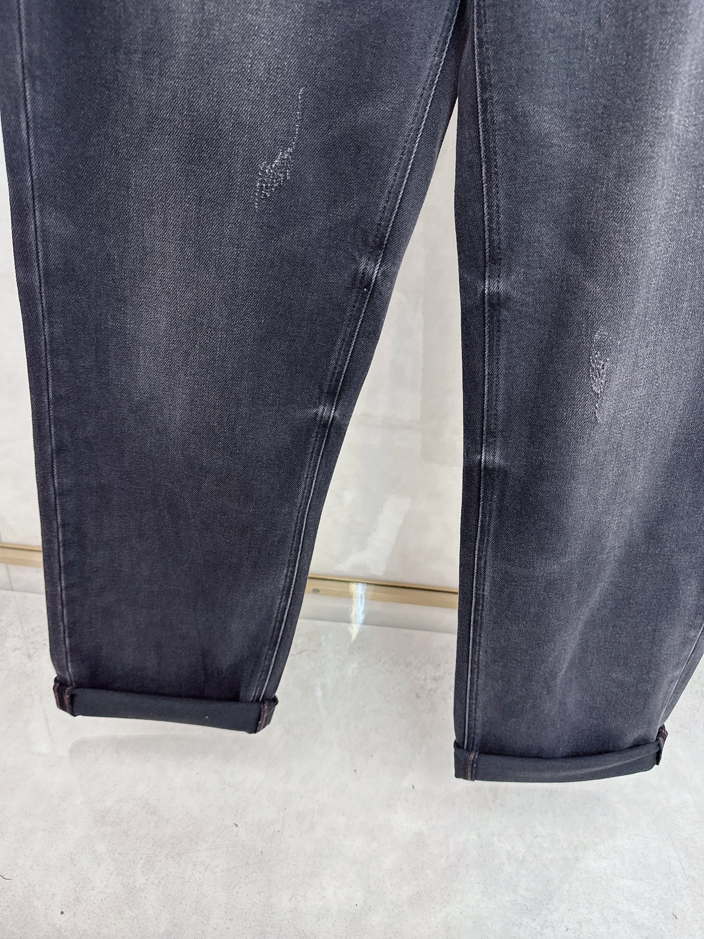 😊 2025秋冬🔥🔥新款现货上市，原单爆款牛仔裤👖超级定制款，原版五金，超级重工工艺，版型超赞👍细节做工