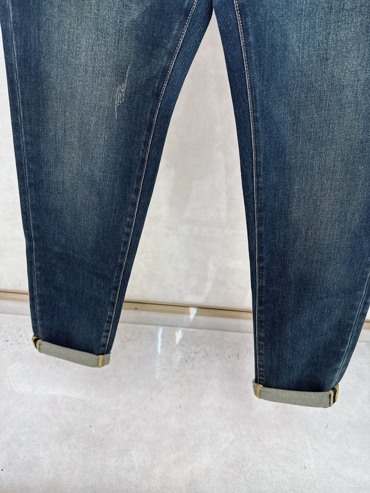 普拉达 2025秋冬🔥🔥新款现货上市，原单爆款牛仔裤👖超级定制款，原版五金，超级重工工艺，版型超赞👍细节