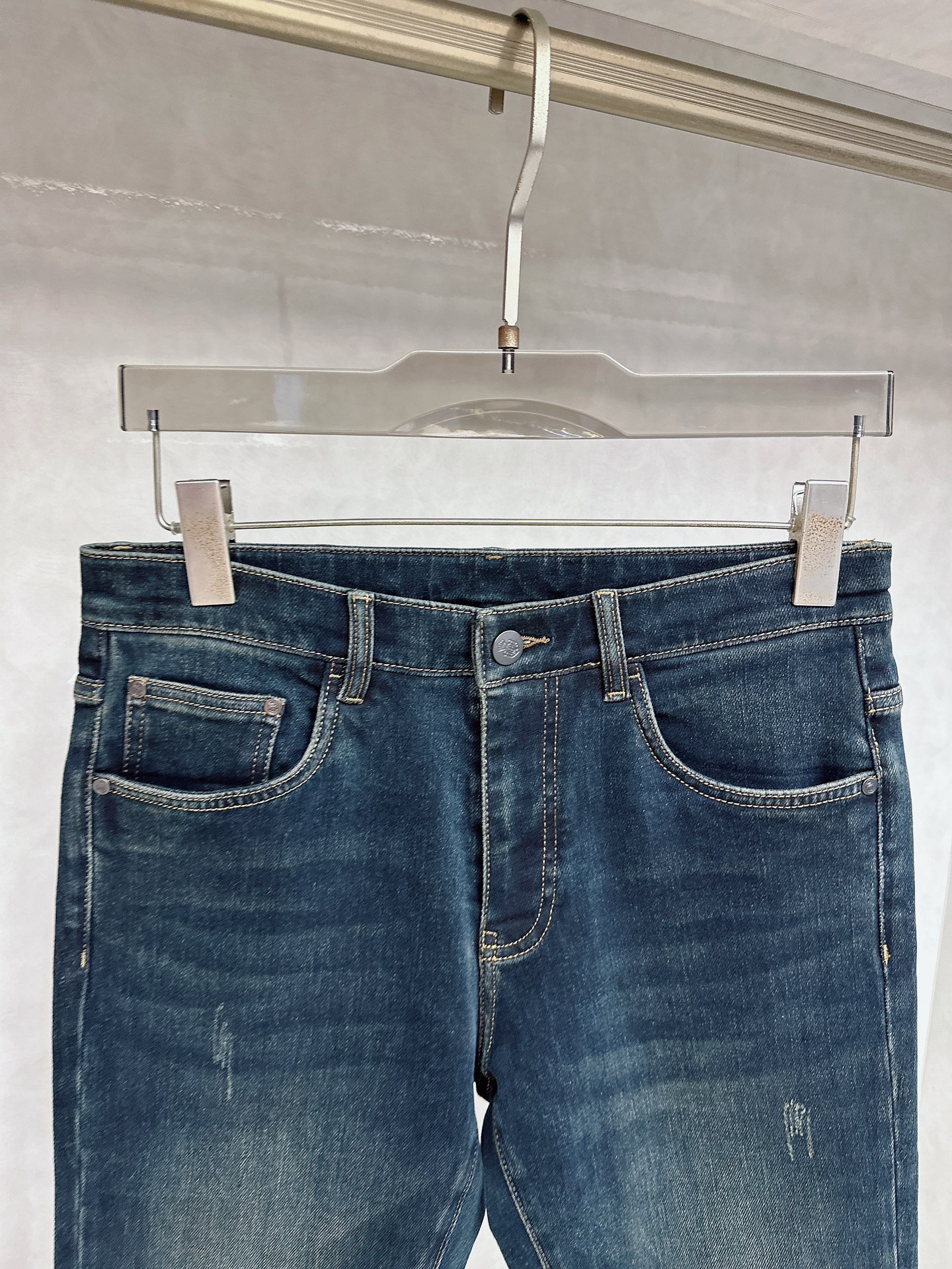 普拉达 2025秋冬🔥🔥新款现货上市，原单爆款牛仔裤👖超级定制款，原版五金，超级重工工艺，版型超赞👍细节