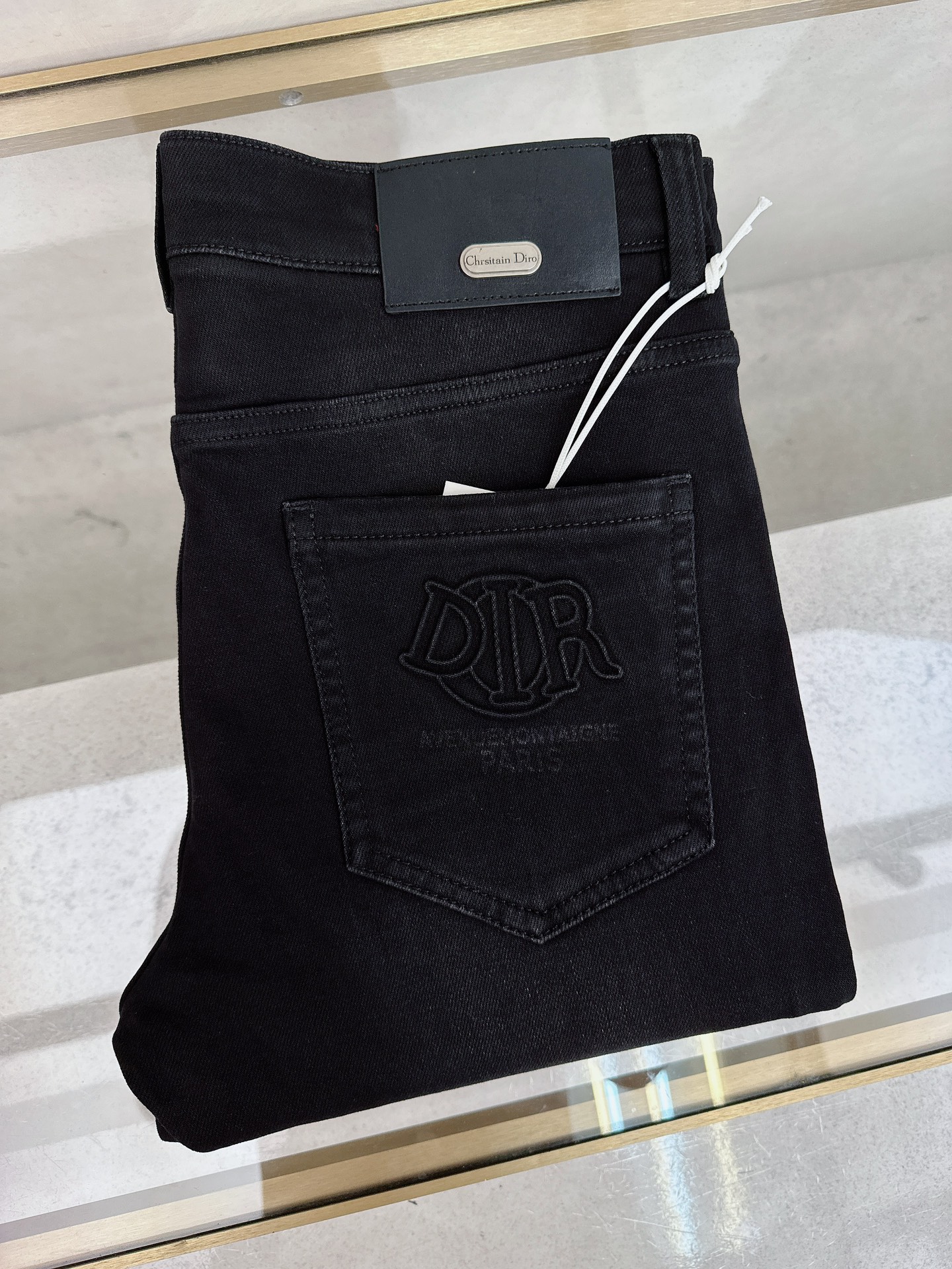 迪奥 2025秋冬🔥🔥新款现货上市，原单爆款牛仔裤👖超级定制款，原版五金，超级重工工艺，版型超赞👍细节做