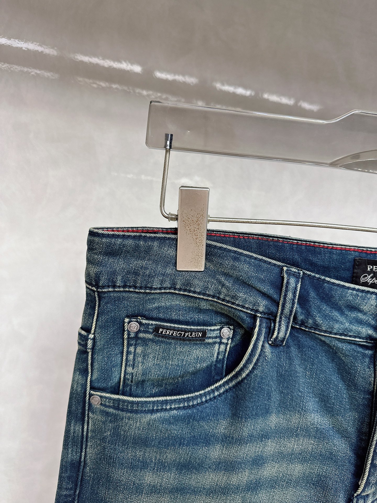 PP 秋冬🔥🔥新款现货上市，原单爆款牛仔裤👖超级定制款，原版五金，超级重工工艺，版型超赞👍细节做工无可挑