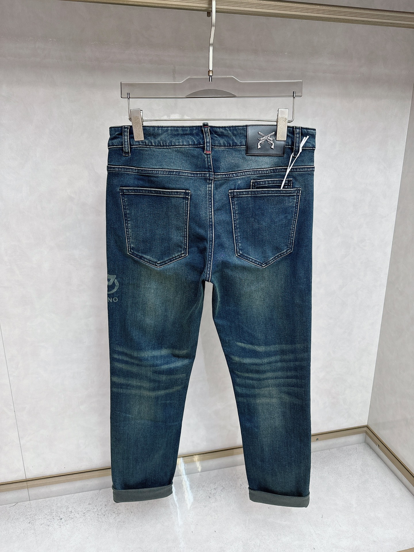 PP 秋冬🔥🔥新款现货上市，原单爆款牛仔裤👖超级定制款，原版五金，超级重工工艺，版型超赞👍细节做工无可挑