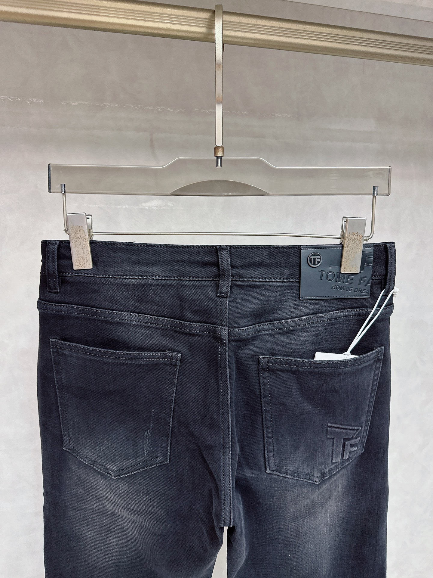 TF 2025秋冬🔥🔥新款现货上市，原单爆款牛仔裤👖超级定制款，原版五金，超级重工工艺，版型超赞👍细节做