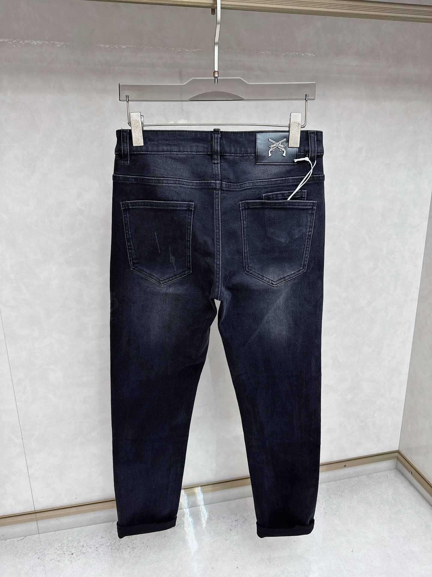 PP 秋冬🔥🔥新款现货上市，原单爆款牛仔裤👖超级定制款，原版五金，超级重工工艺，版型超赞👍细节做工无可挑