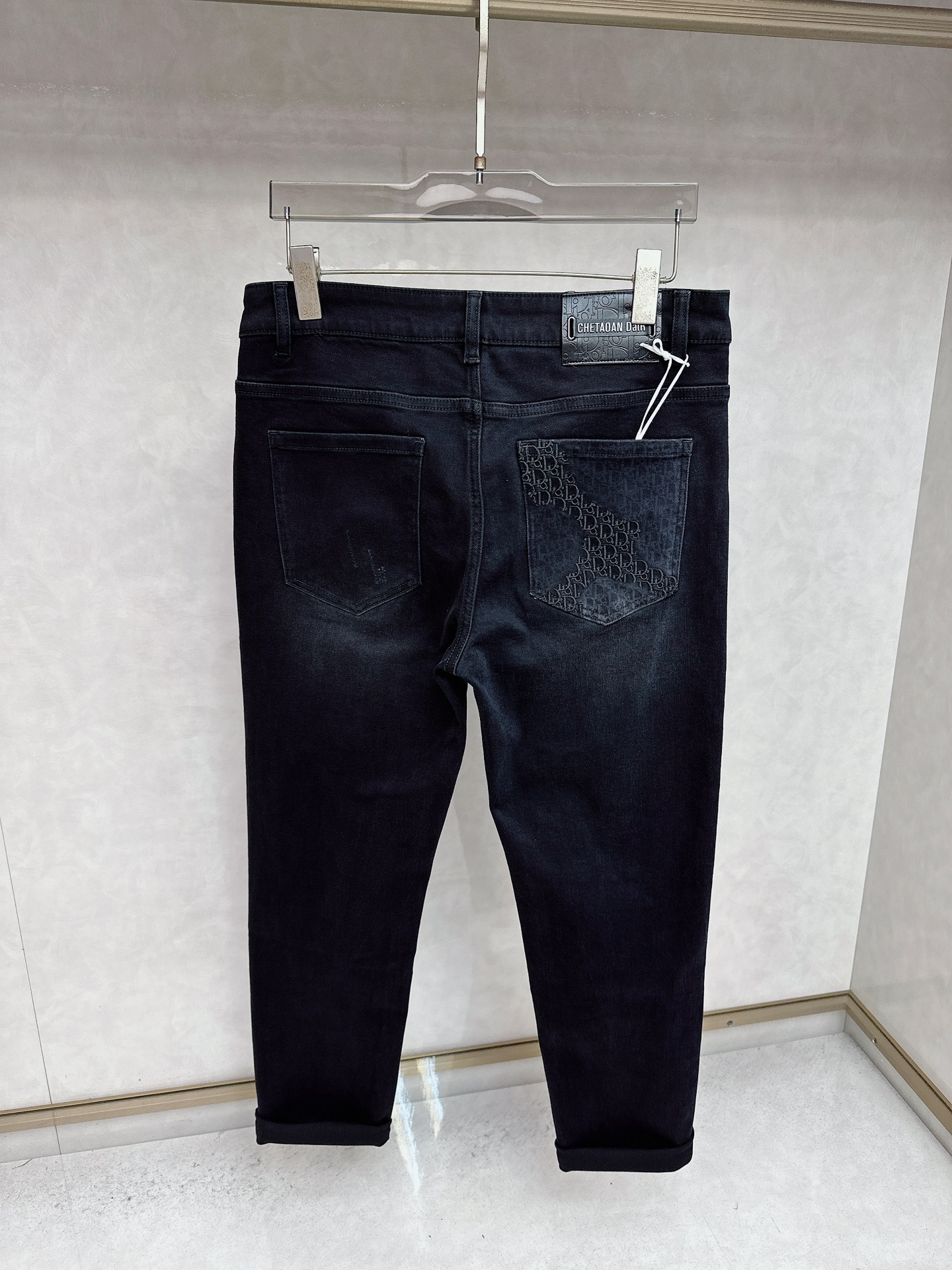 迪奥 2025秋冬🔥🔥新款现货上市，原单爆款牛仔裤👖超级定制款，原版五金，超级重工工艺，版型超赞👍细节做