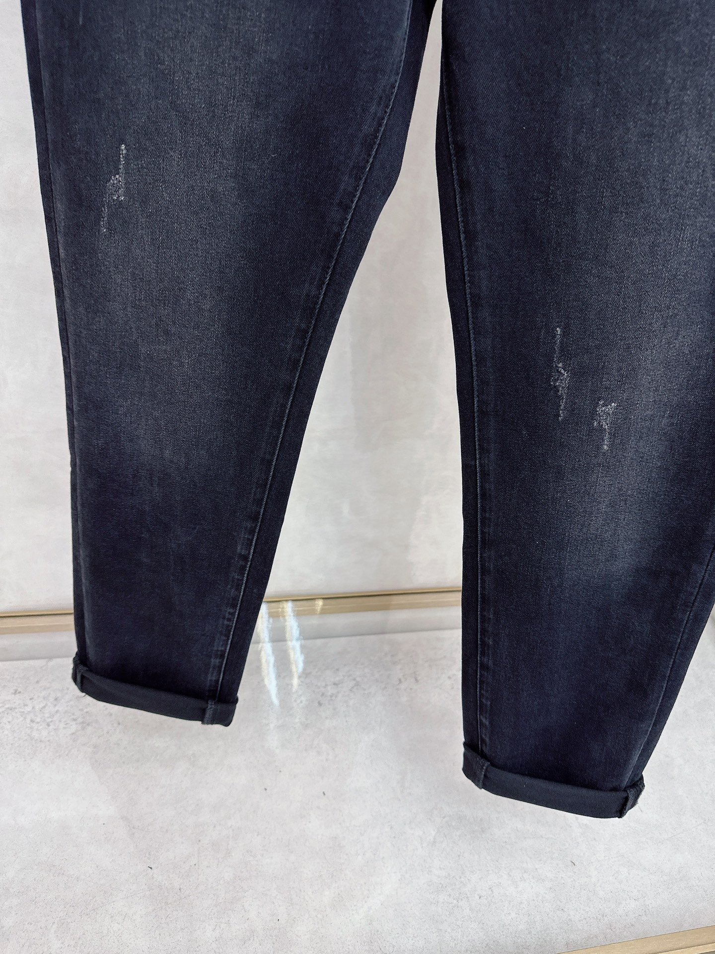 迪奥 2025秋冬🔥🔥新款现货上市，原单爆款牛仔裤👖超级定制款，原版五金，超级重工工艺，版型超赞👍细节做