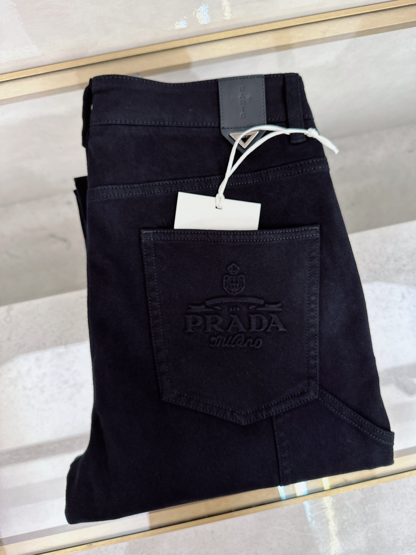普拉达 2025秋冬🔥🔥新款现货上市，原单爆款牛仔裤👖超级定制款，原版五金，超级重工工艺，版型超赞👍细节