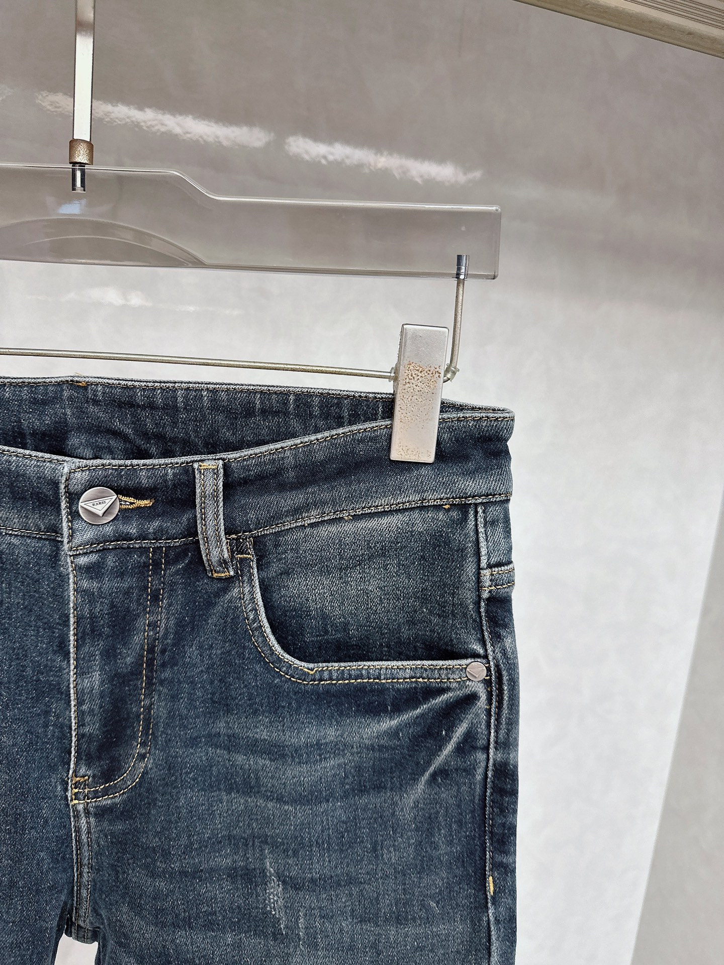 普拉达 2025秋冬🔥🔥新款现货上市，原单爆款牛仔裤👖超级定制款，原版五金，超级重工工艺，版型超赞👍细节