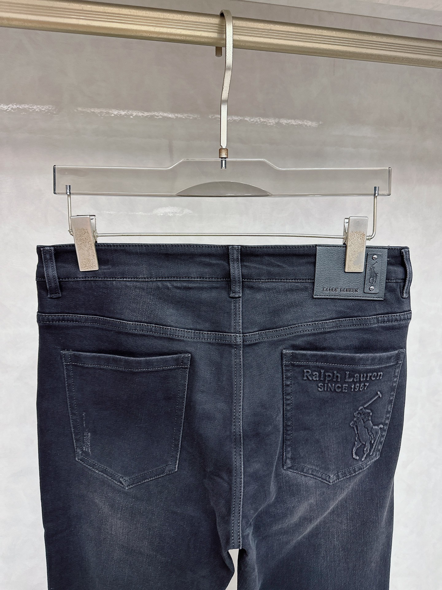 😊 2025秋冬🔥🔥新款现货上市，原单爆款牛仔裤👖超级定制款，原版五金，超级重工工艺，版型超赞👍细节做工