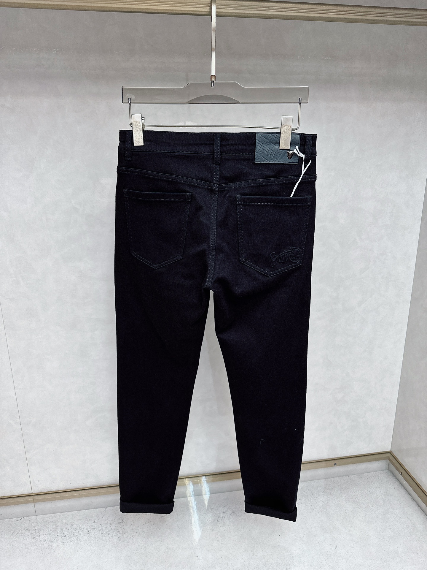 巴宝莉 2025秋冬🔥🔥新款现货上市，原单爆款牛仔裤👖超级定制款，原版五金，超级重工工艺，版型超赞👍细节