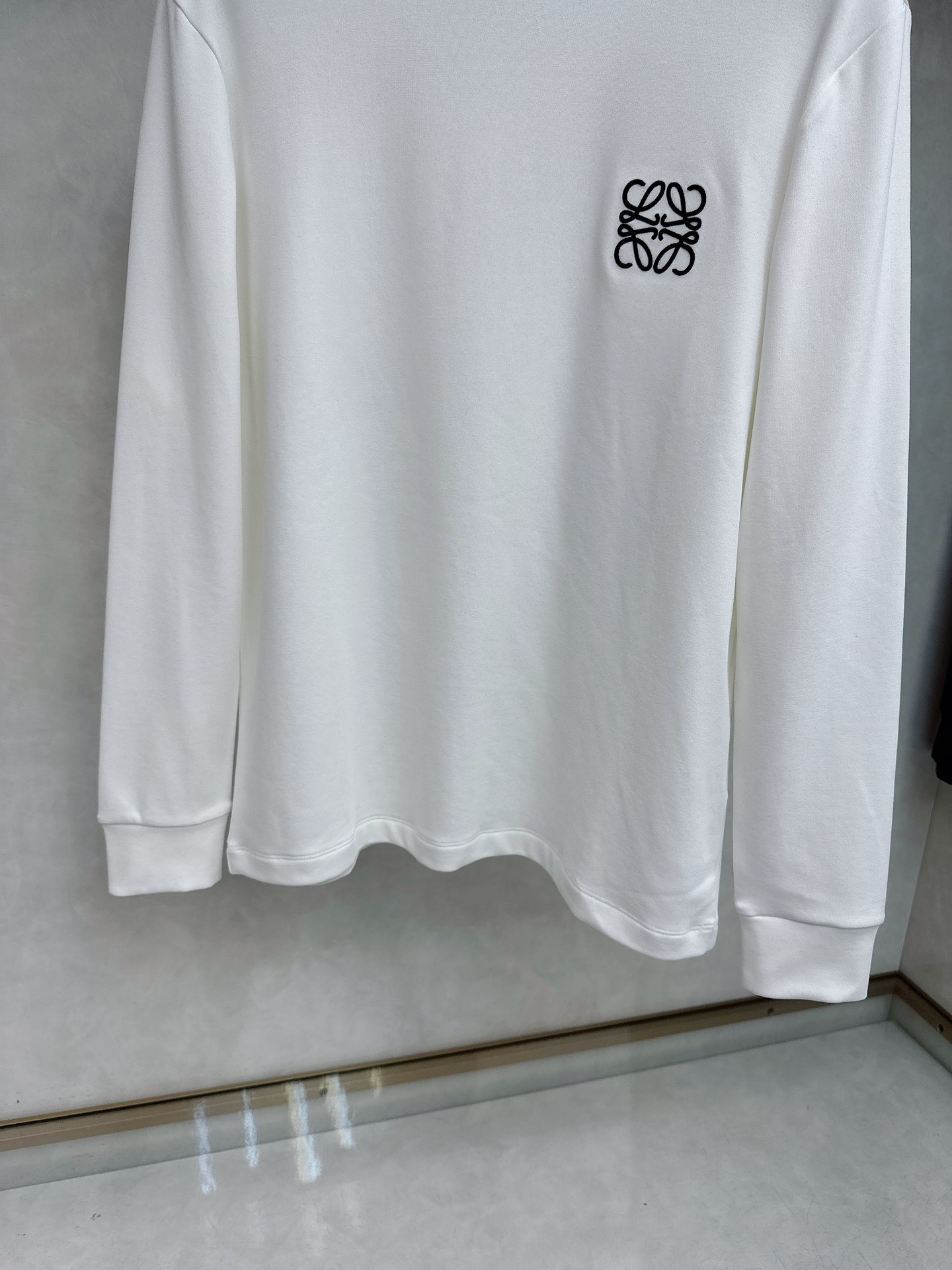 罗意威 LOEWE 2025秋冬专柜新款 时尚休闲打底衫长袖T恤，精选进口高密度双面拉架棉面料，精致原版