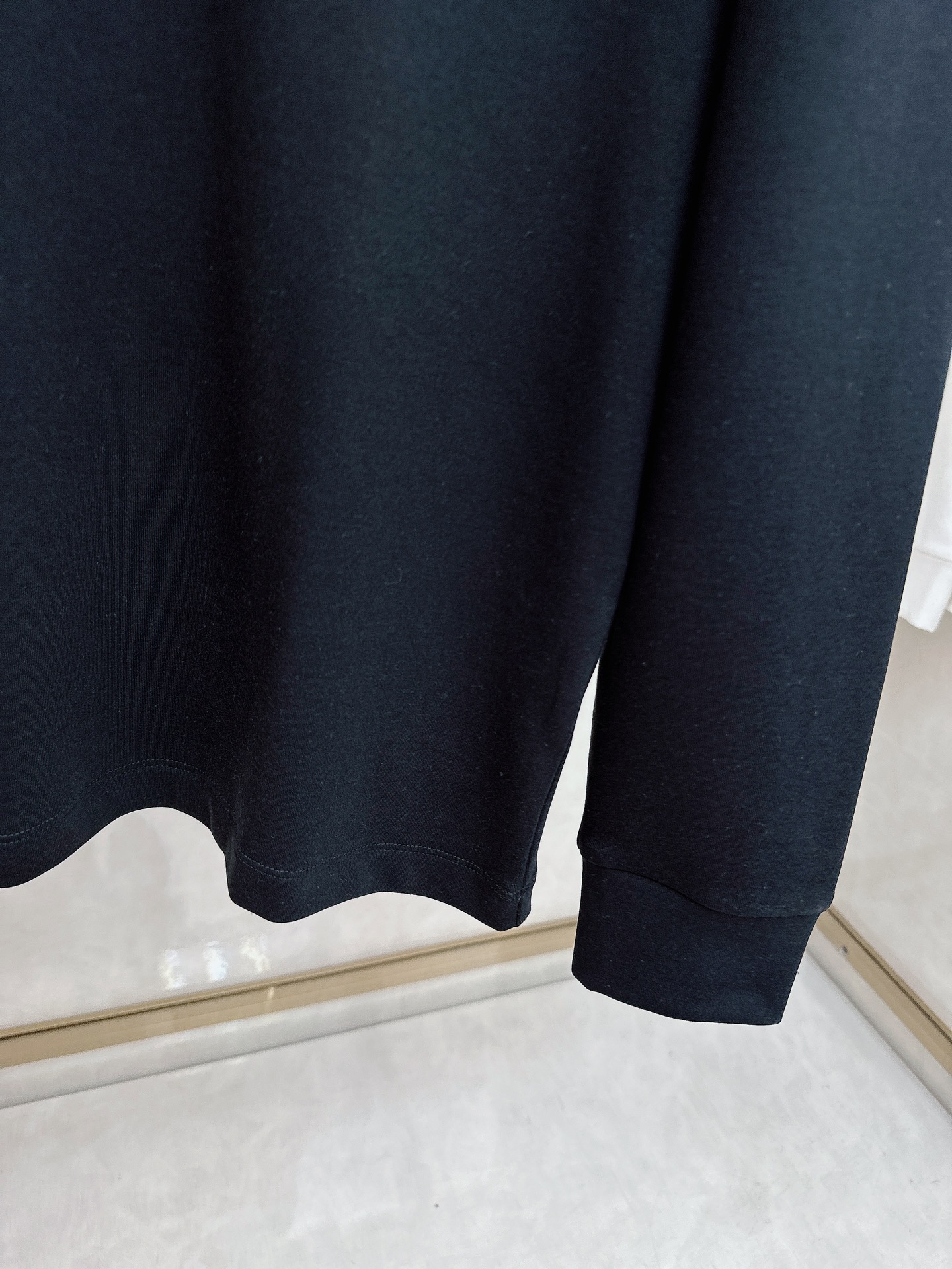 罗意威 LOEWE 2025秋冬专柜新款 时尚休闲打底衫长袖T恤，精选进口高密度双面拉架棉面料，精致原版