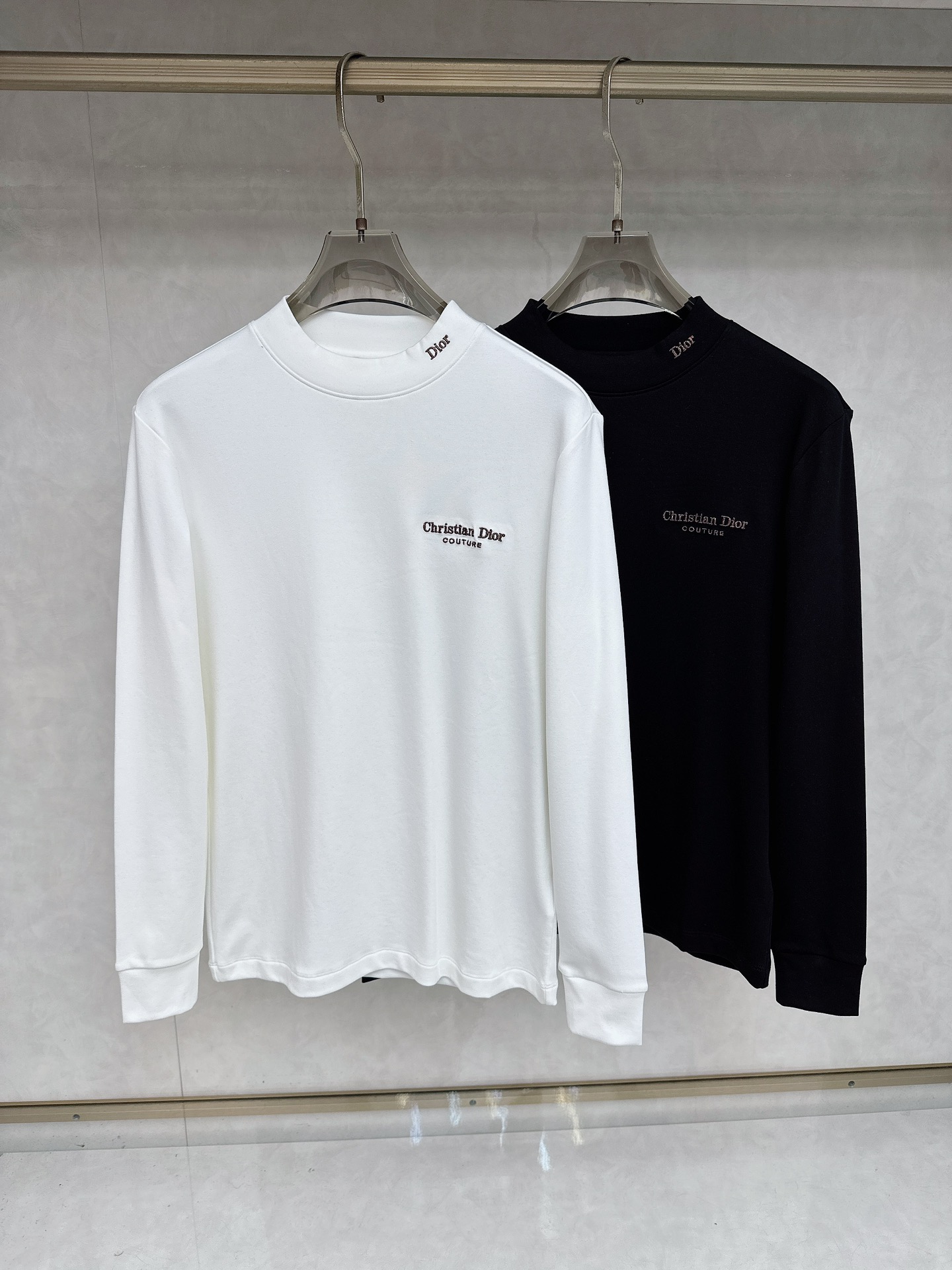 迪奥 Dior 2025秋冬专柜新款 时尚休闲打底衫长袖T恤，精选进口高密度双面拉架棉面料，精致原版lo