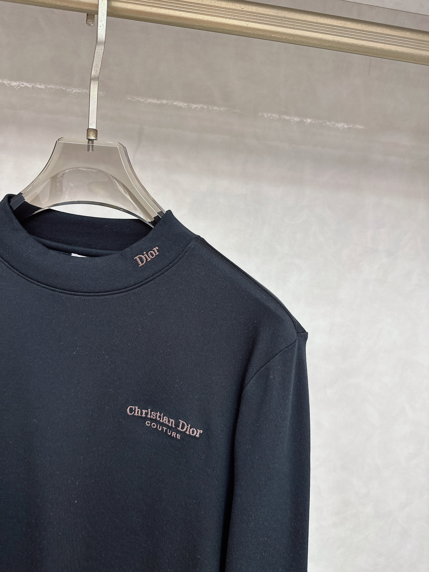 迪奥 Dior 2025秋冬专柜新款 时尚休闲打底衫长袖T恤，精选进口高密度双面拉架棉面料，精致原版lo