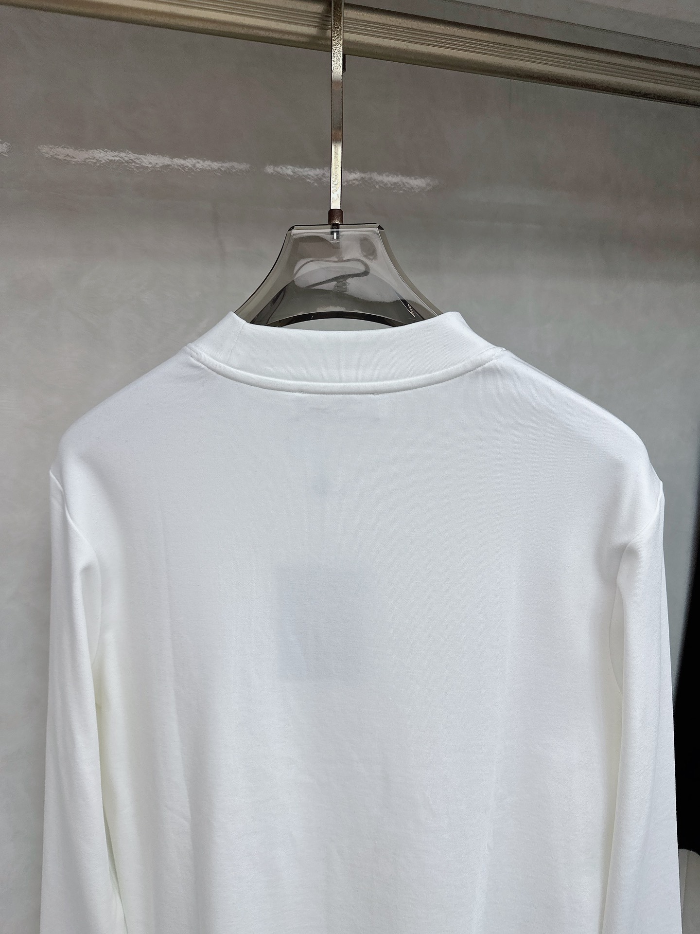 【新品】 ‼️‼️2025SS秋冬🆕 “驴”牌男士圆领长袖打底衫 柜台同步发售，高精细的奢华品质,轻奢感