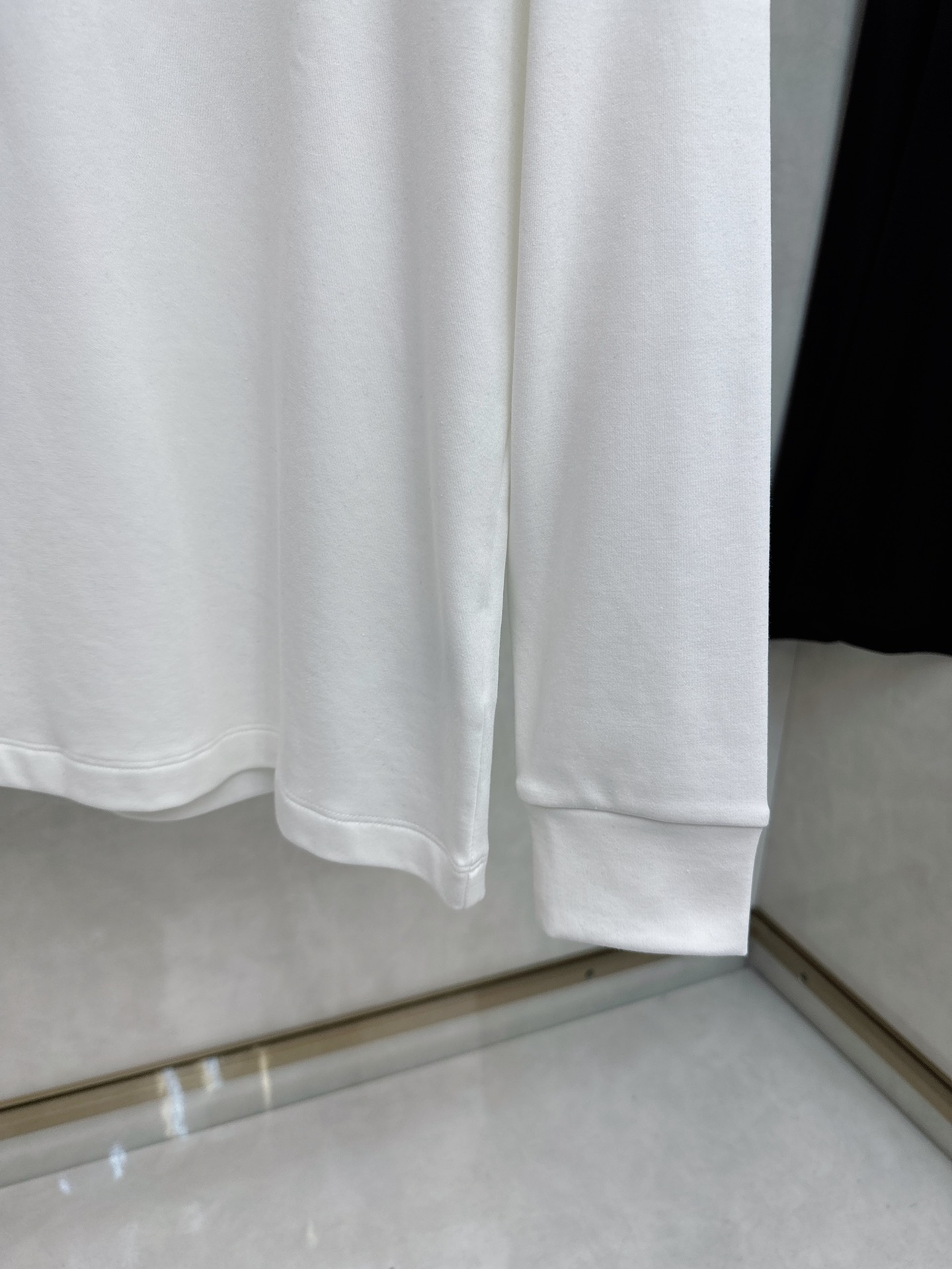 【新品】 ‼️‼️2025SS秋冬🆕 “驴”牌男士圆领长袖打底衫 柜台同步发售，高精细的奢华品质,轻奢感