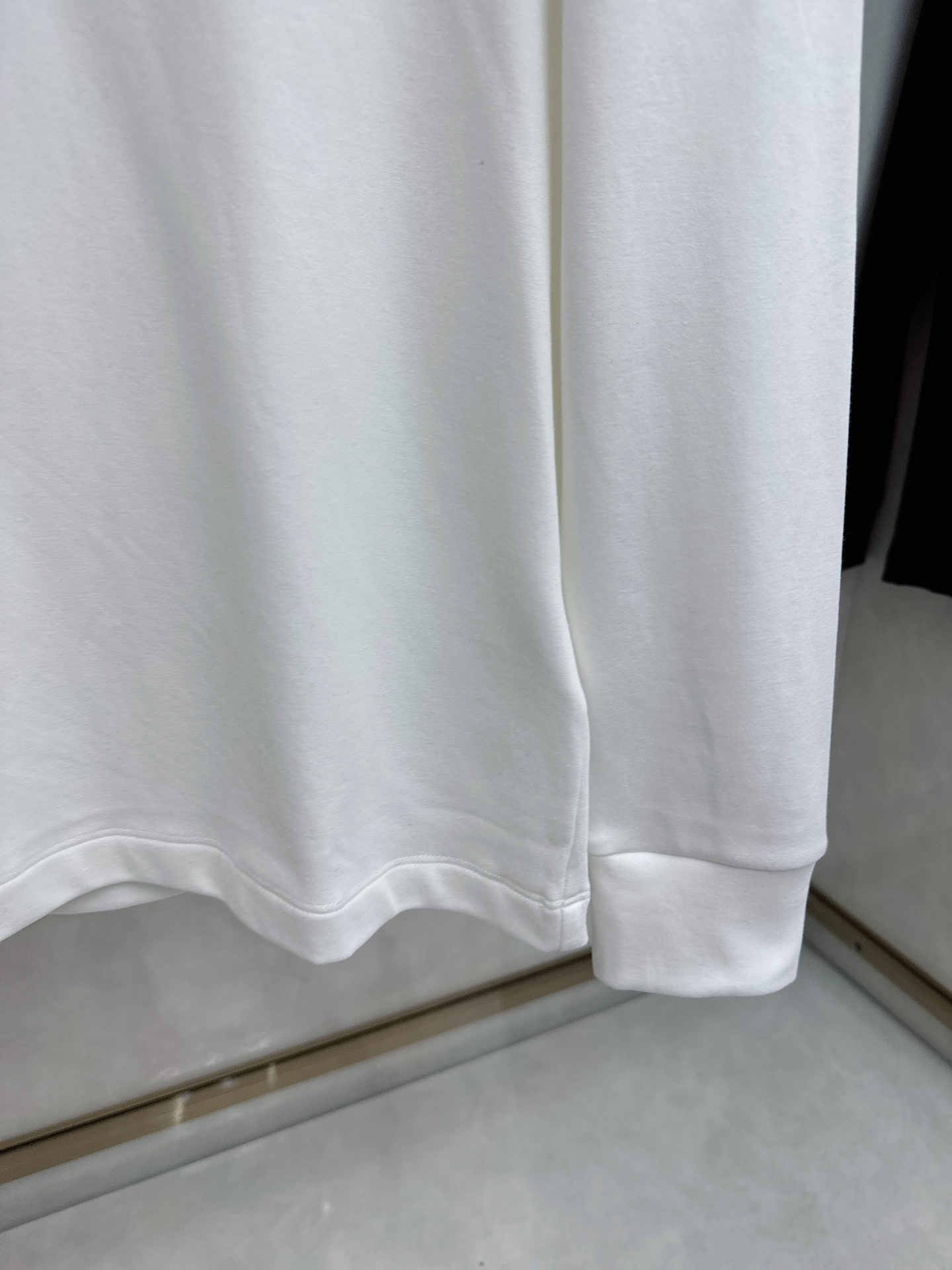 蒙口 Moncler 2025秋冬专柜新款 时尚休闲打底衫长袖T恤，精选进口高密度双面拉架棉面料，精致原