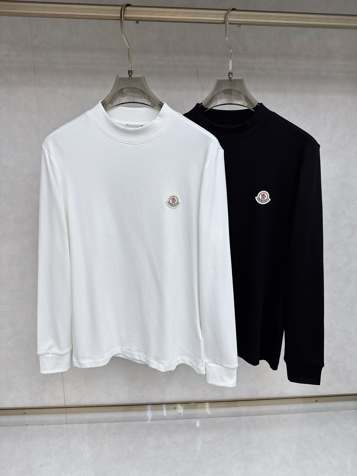 蒙口 Moncler 2025秋冬专柜新款 时尚休闲打底衫长袖T恤，精选进口高密度双面拉架棉面料，精致原