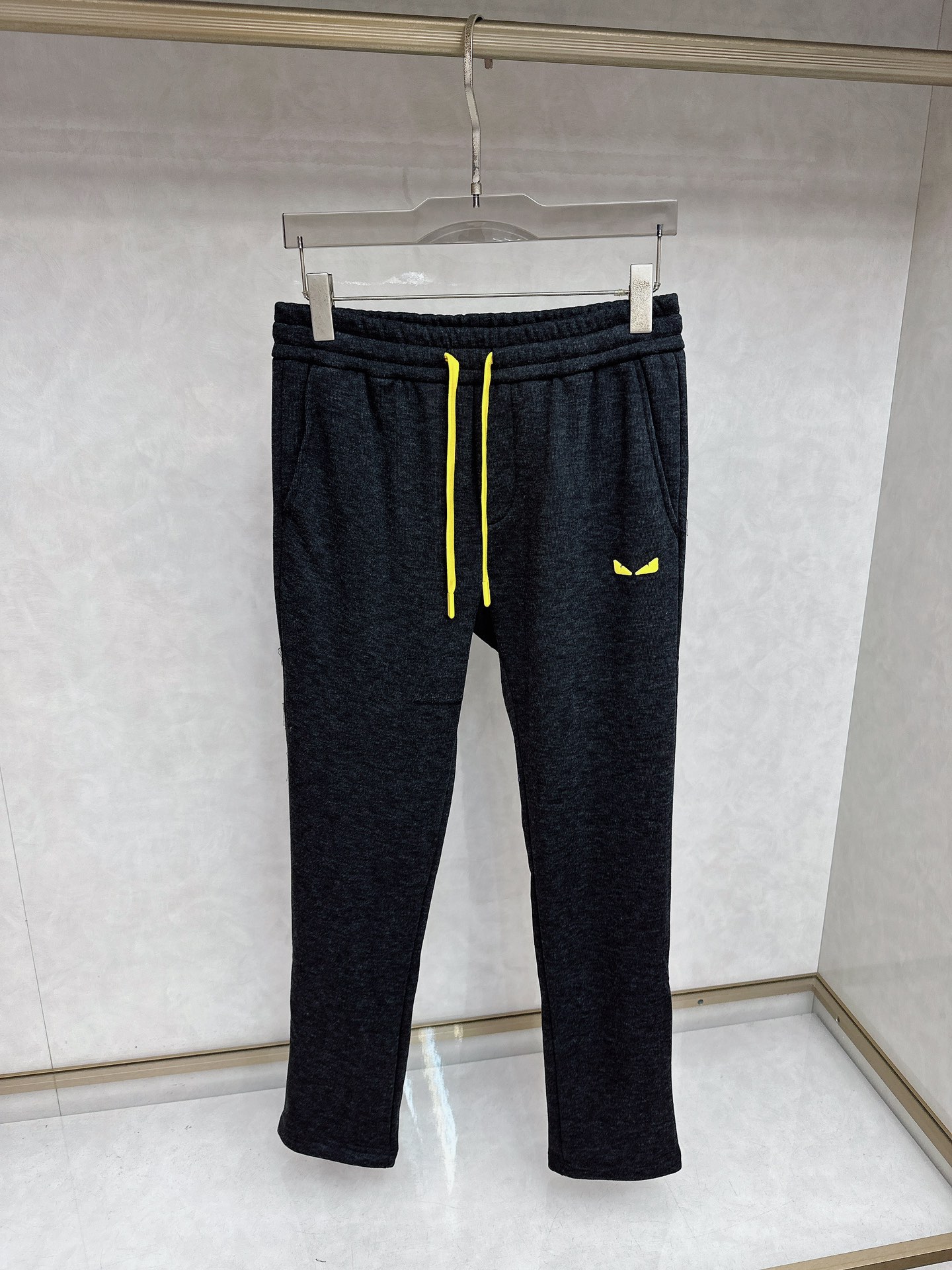 芬迪 2025秋冬最新款休闲裤 独家定制发售 原版定制 客供五金辅料 原单品质 进口客供定制面料重工洗水