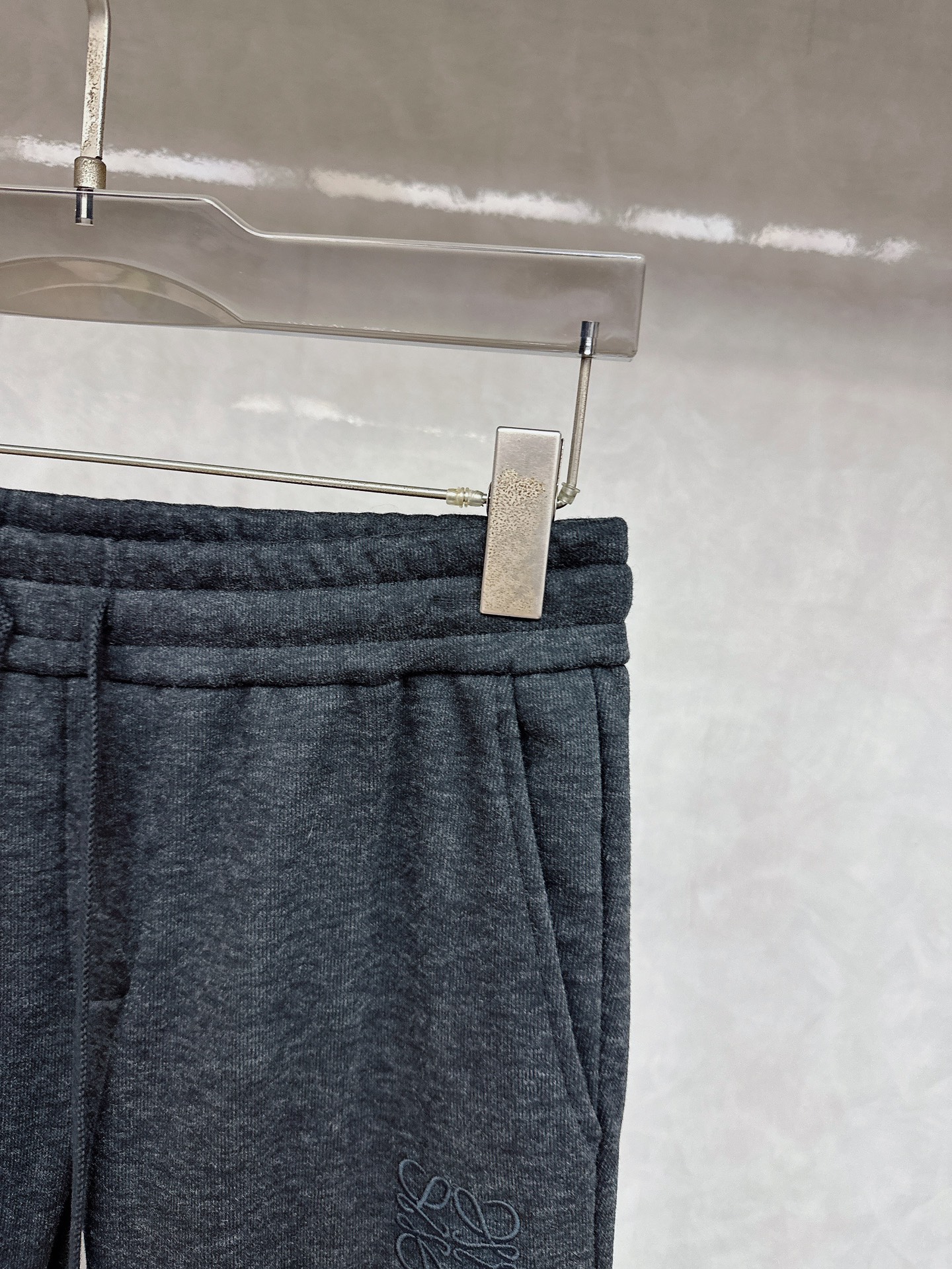 罗意威 2025秋冬最新款休闲裤 独家定制发售 原版定制 客供五金辅料 原单品质 进口客供定制面料重工洗