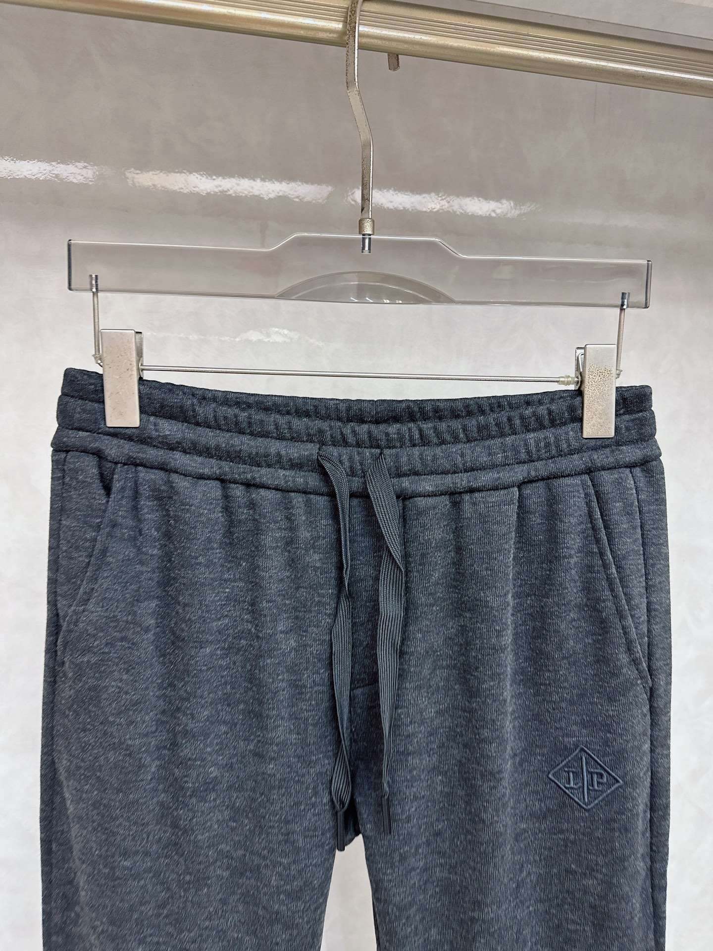 lp🆕 秋冬最新款休闲裤 独家定制发售 原版定制 客供五金辅料 原单品质 进口客供定制面料重工洗水 精品