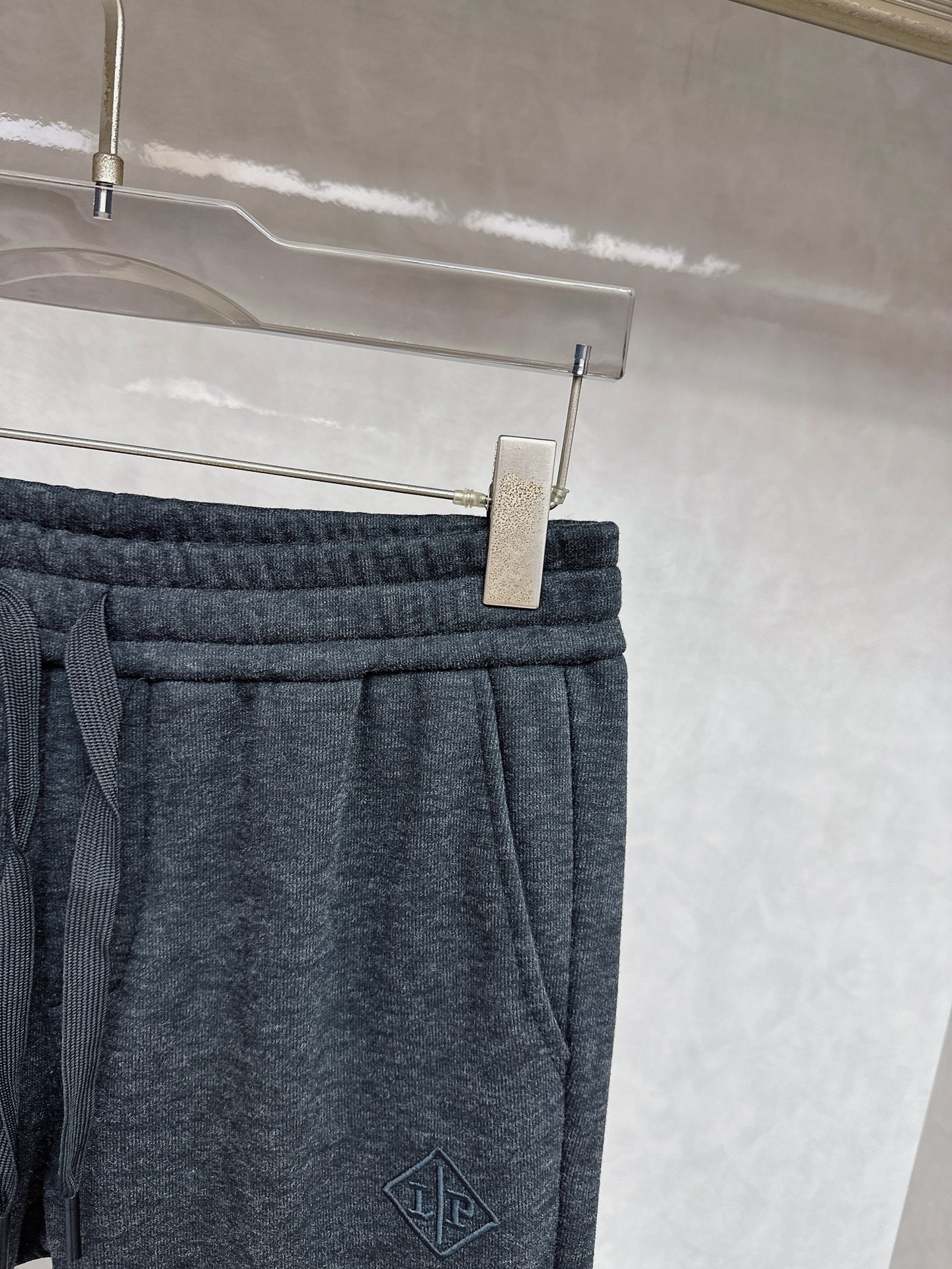 lp🆕 秋冬最新款休闲裤 独家定制发售 原版定制 客供五金辅料 原单品质 进口客供定制面料重工洗水 精品