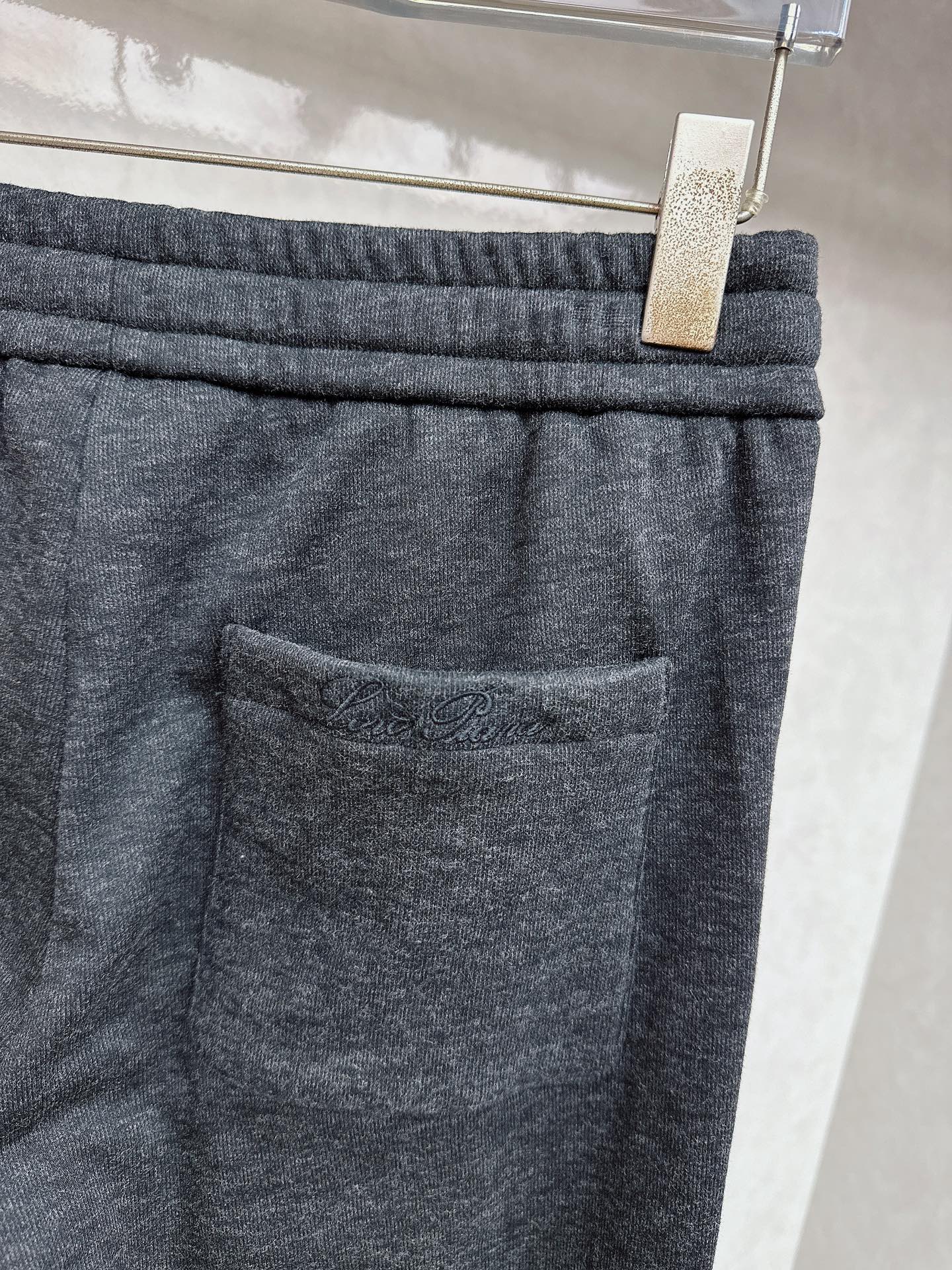 lp🆕 秋冬最新款休闲裤 独家定制发售 原版定制 客供五金辅料 原单品质 进口客供定制面料重工洗水 精品