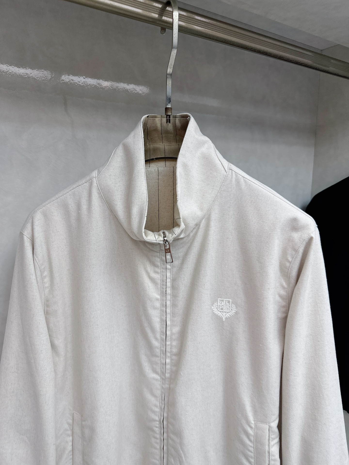 Loro Piana诺悠翩雅 2025秋冬新品男士休闲夹克外套，外贸公司订单！胸前logo图案刺绣设计！