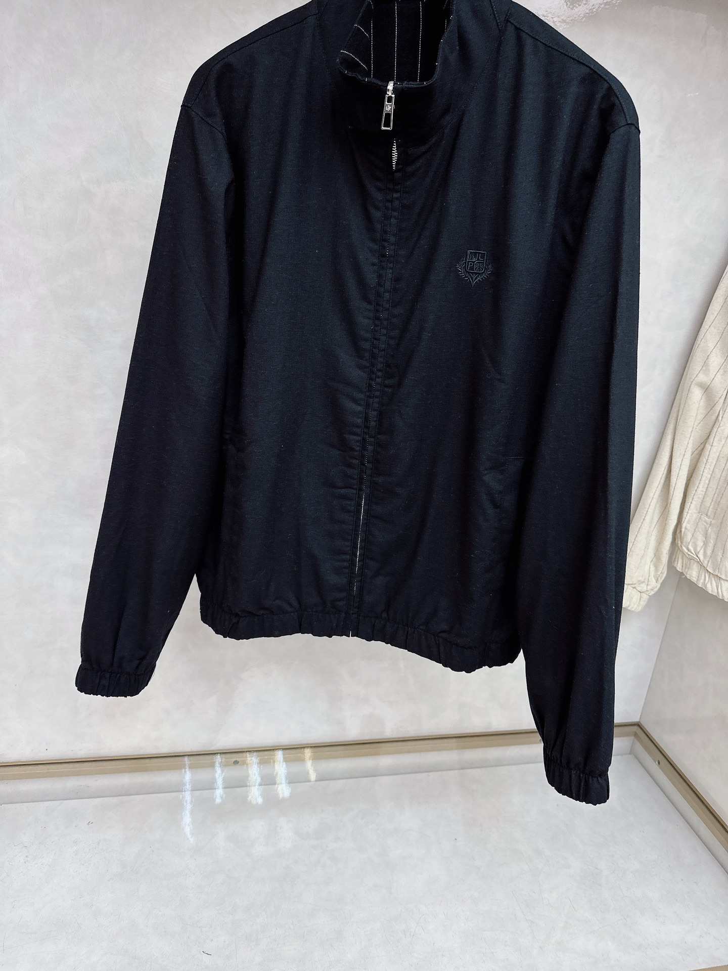 Loro Piana诺悠翩雅 2025秋冬新品男士休闲夹克外套，外贸公司订单！胸前logo图案刺绣设计！