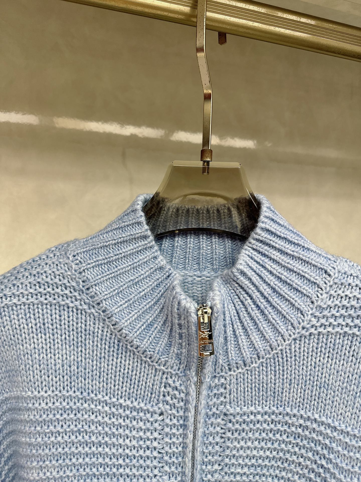 P360 始祖鸟 25ss秋冬【新品】最新最顶级羊毛针织衫 ！，精致配色融合新款潮套头衫，最顶级的品质在售，顶级制作工艺进口面料，款独特设计，采用进口高端订制进口丝线手感一流！官网在售。
码数:M-3XL