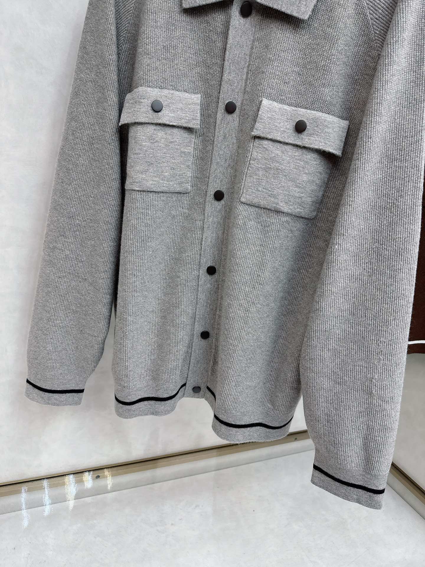 BrunelloCucinelli布鲁内洛．库奇内利 BC 2025ss秋冬新品翻领针织毛衣外套，美式穿