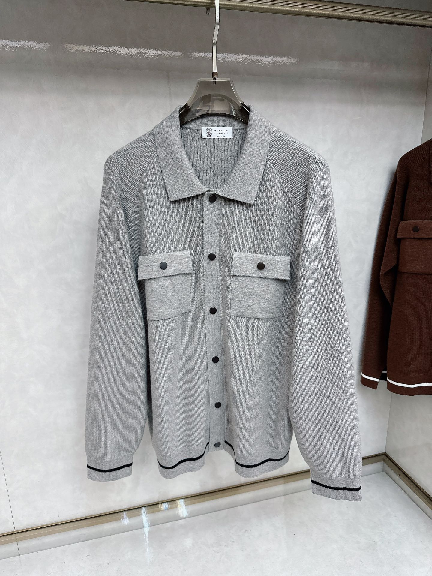 BrunelloCucinelli布鲁内洛．库奇内利 BC 2025ss秋冬新品翻领针织毛衣外套，美式穿