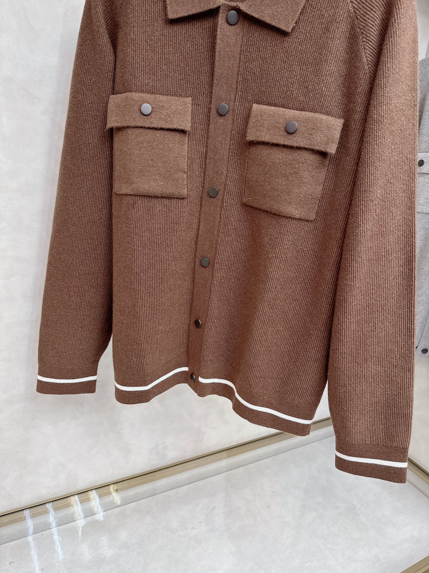 BrunelloCucinelli布鲁内洛．库奇内利 BC 2025ss秋冬新品翻领针织毛衣外套，美式穿