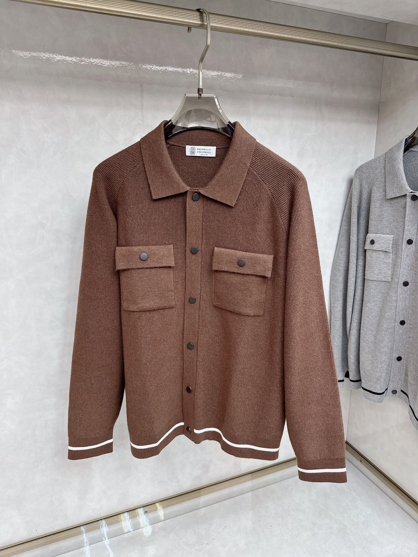 BrunelloCucinelli布鲁内洛．库奇内利 BC 2025ss秋冬新品翻领针织毛衣外套，美式穿