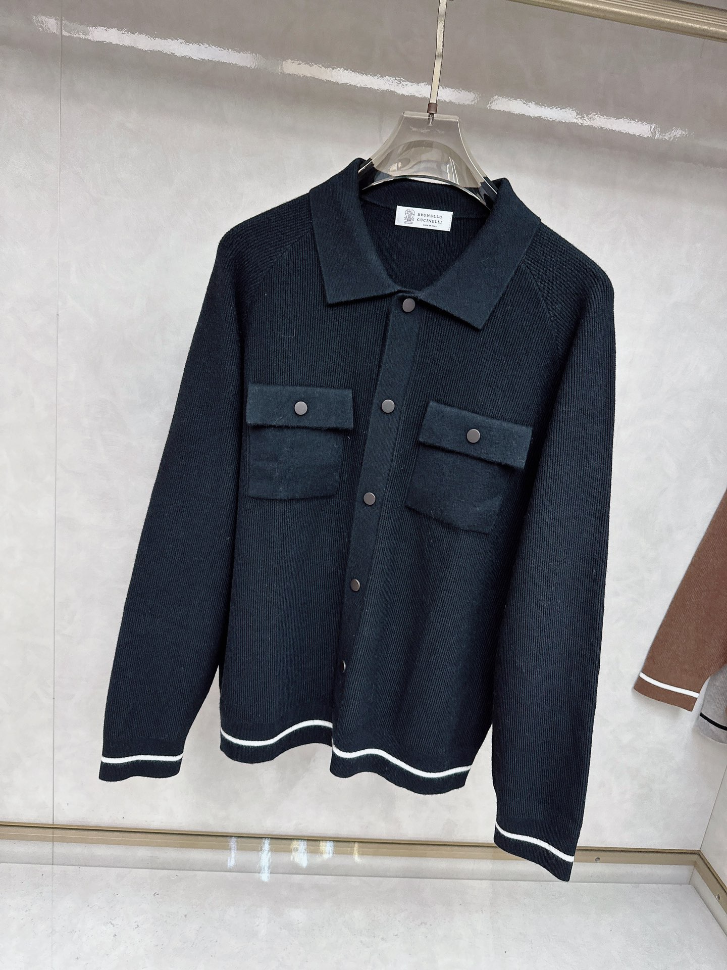 BrunelloCucinelli布鲁内洛．库奇内利 BC 2025ss秋冬新品翻领针织毛衣外套，美式穿