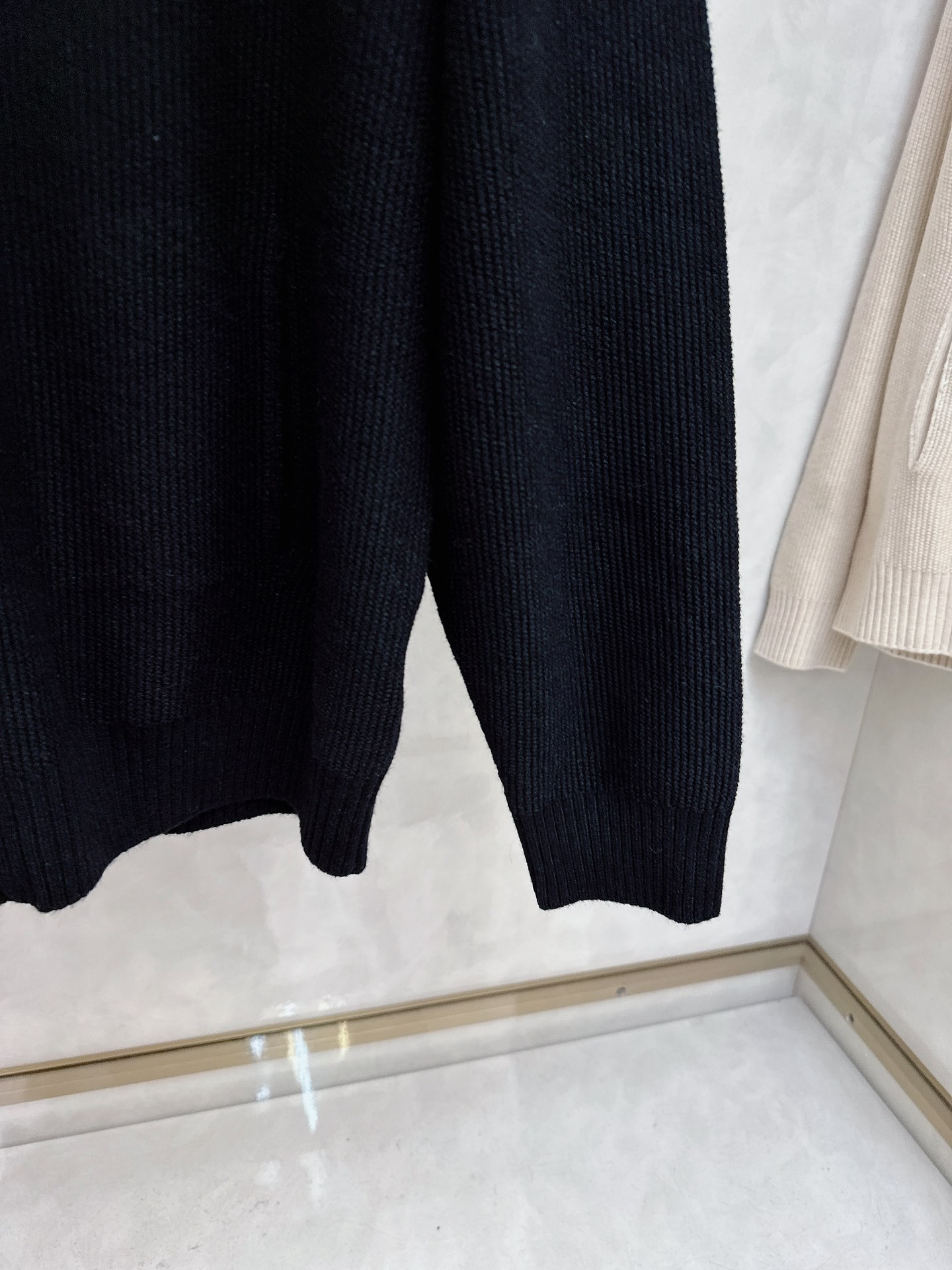 LLoroana 2025ss秋冬新品毛领拉链针织毛衣外套，毛领可拆卸设计，美式穿搭经典设计 基础色随意