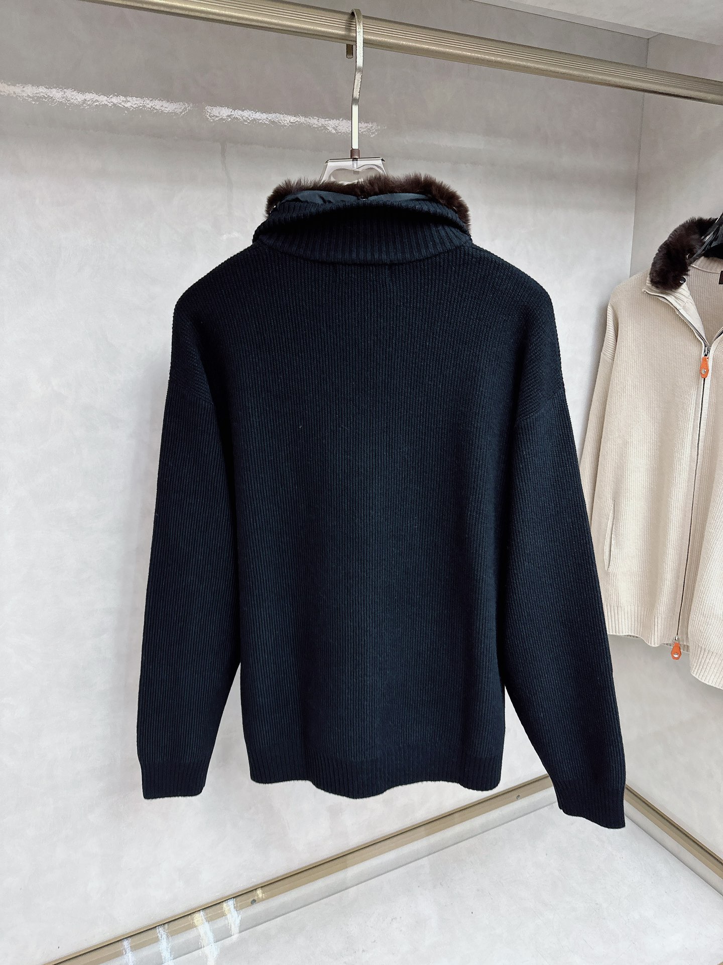 LLoroana 2025ss秋冬新品毛领拉链针织毛衣外套，毛领可拆卸设计，美式穿搭经典设计 基础色随意