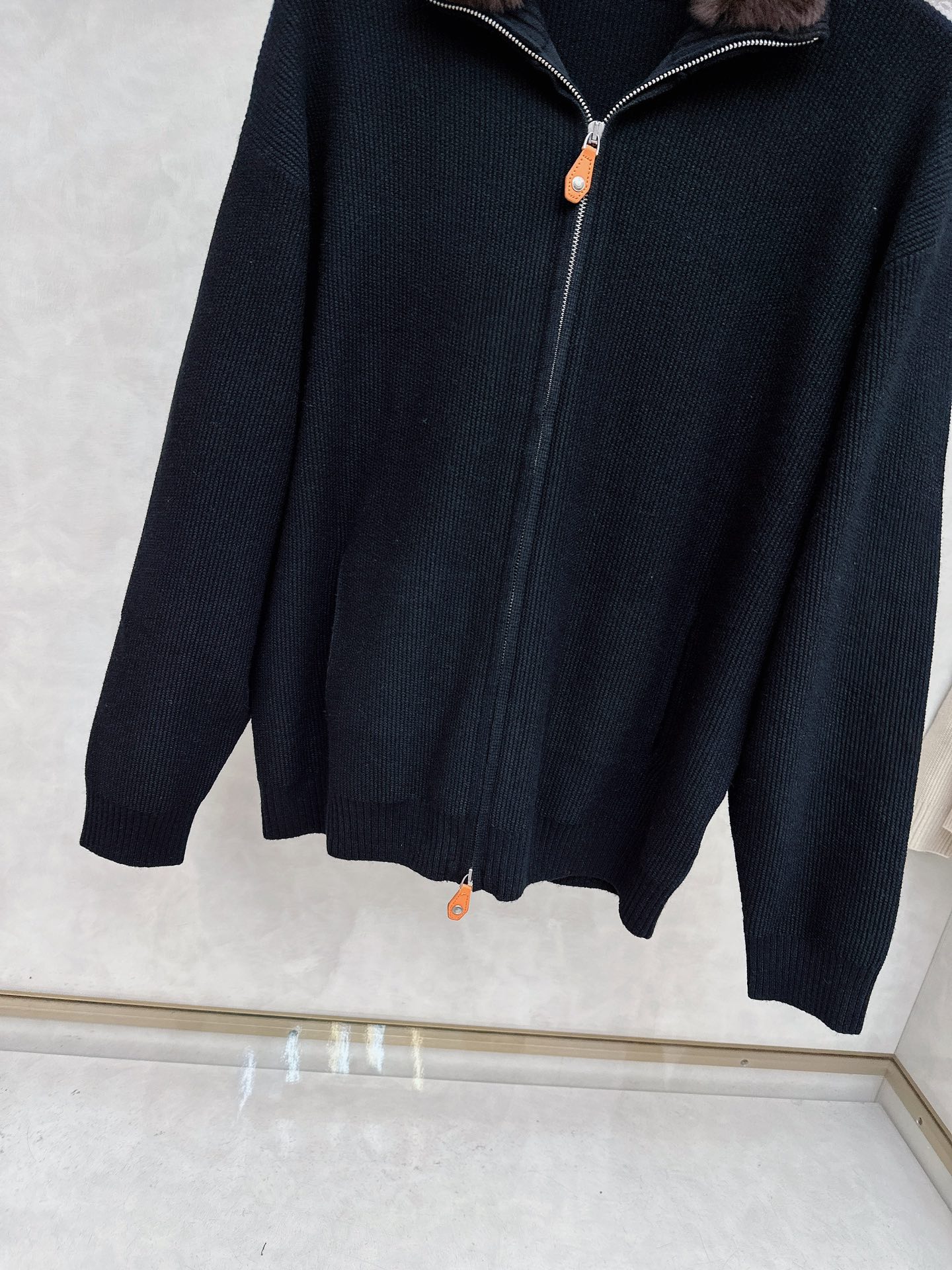 LLoroana 2025ss秋冬新品毛领拉链针织毛衣外套，毛领可拆卸设计，美式穿搭经典设计 基础色随意