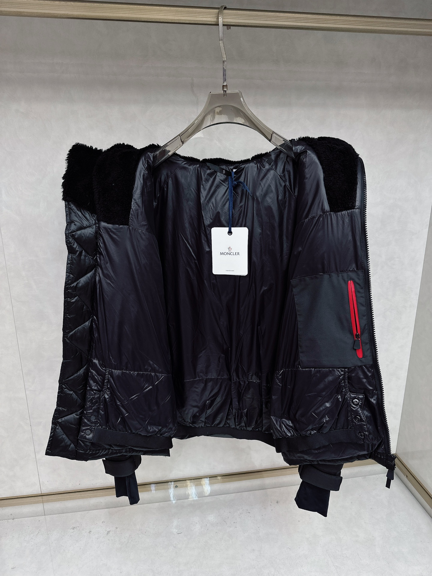 特级羽绒⬆️ Moncler Grenoble男士Morgins羊毛皮拼接里羽绒服.高端单品.原版购入开