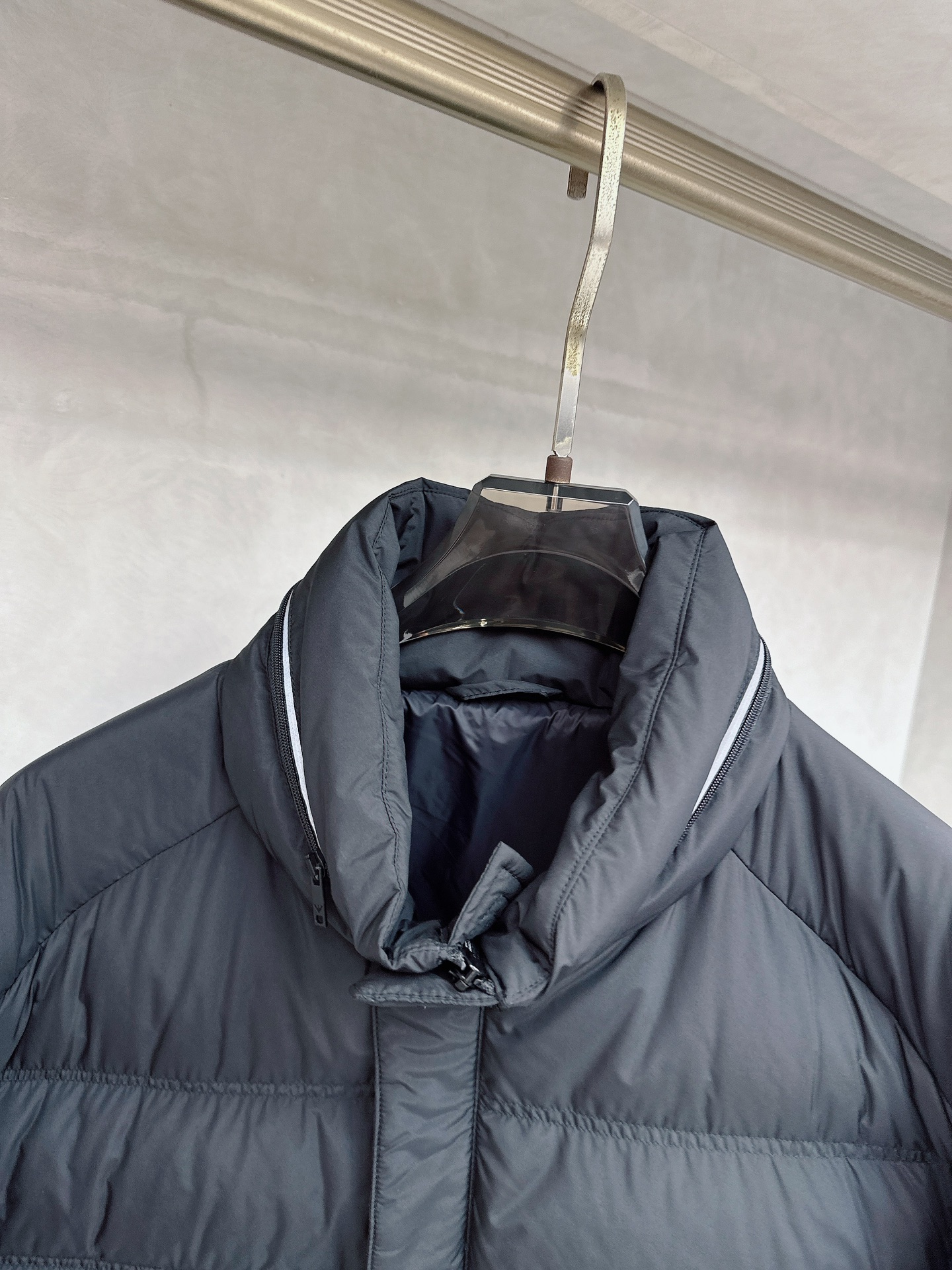 Armani 阿玛尼 2025秋冬专柜同步新品发布，最新款立领羽绒服出货，全部原版购入，无论面料和辅料，