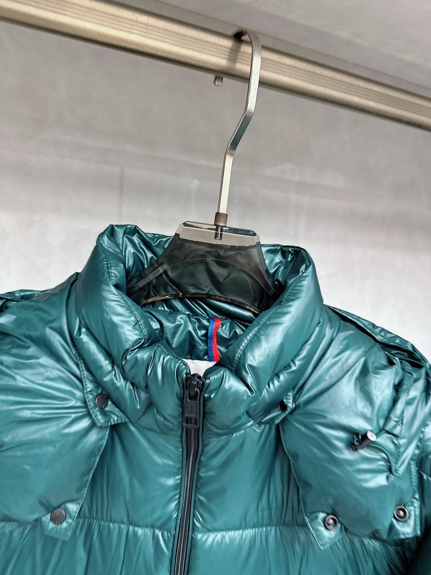 蒙口 2025秋冬新款🆕羽绒服 原版订制五金配件全进口原版定制 欢迎对比 绝对的高品质 采用顶级90白鸭