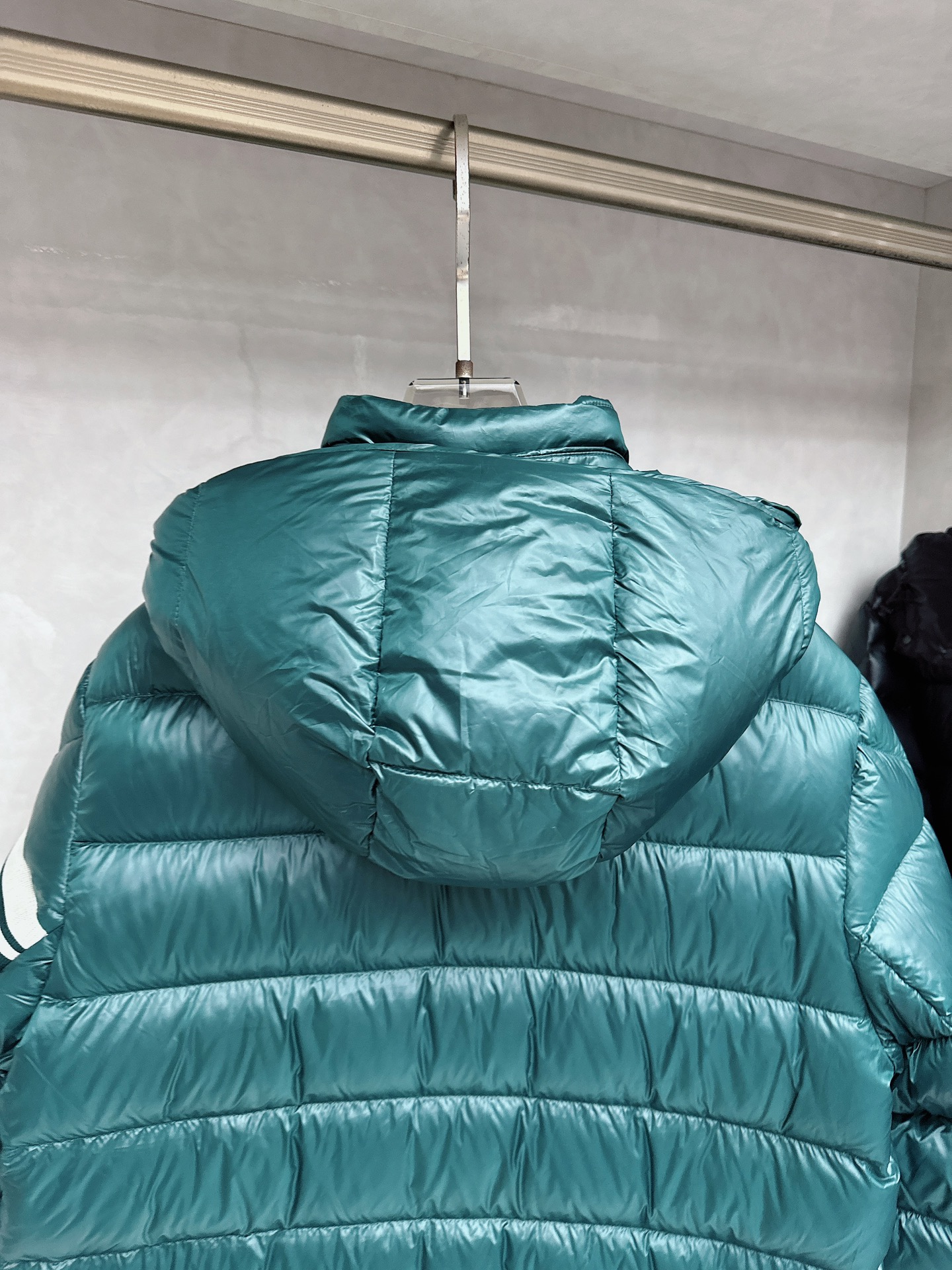 蒙口 2025秋冬新款🆕羽绒服 原版订制五金配件全进口原版定制 欢迎对比 绝对的高品质 采用顶级90白鸭