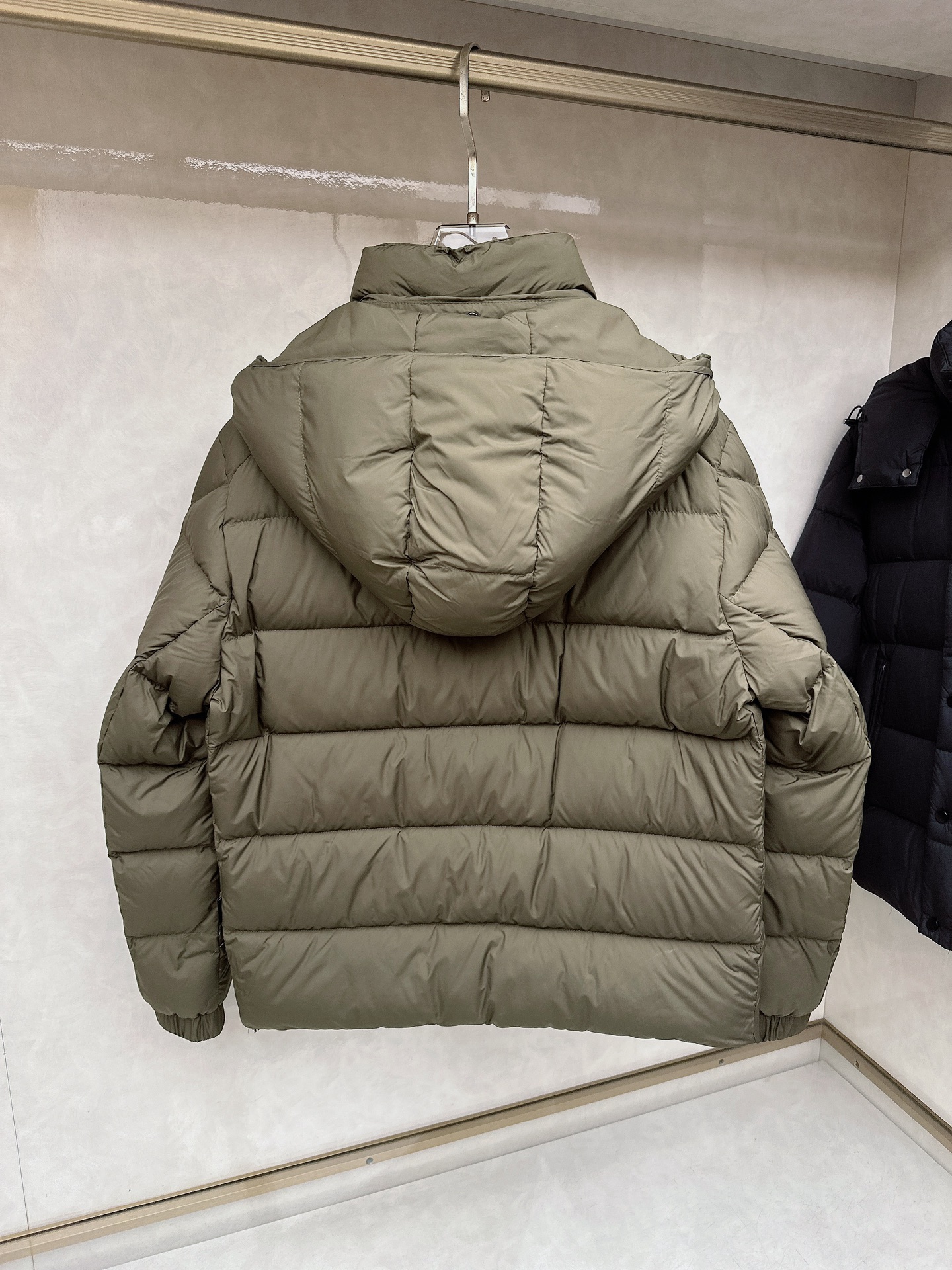 😊 2025秋冬新款羽绒服 原版订制五金配件全进口原版定制 欢迎对比 绝对的高品质 采用顶级进口白鹅绒填