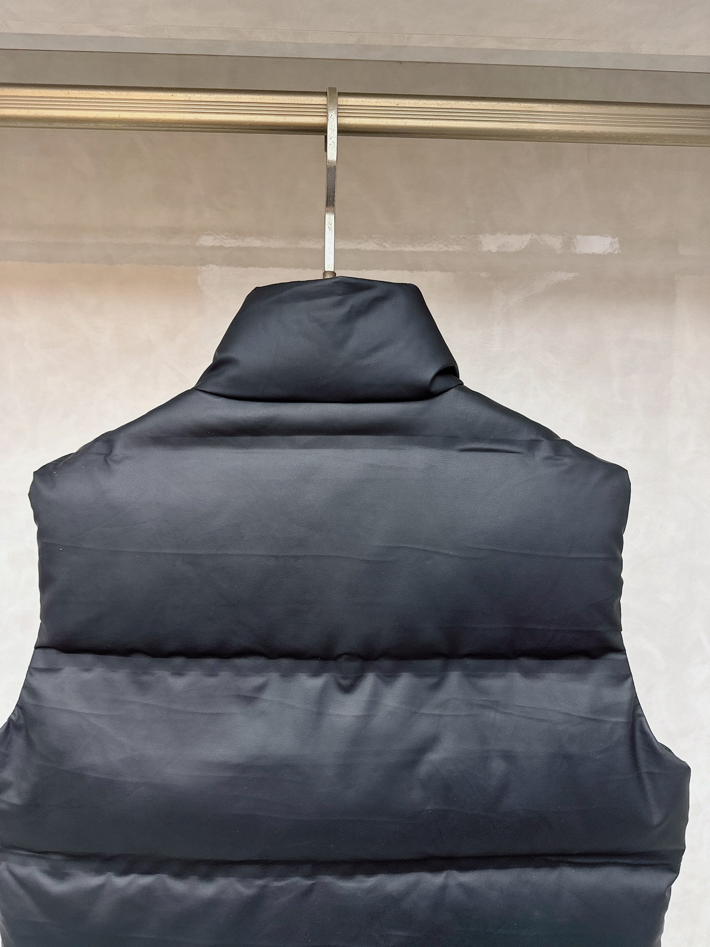 lP🆕 诺悠翩雅 25秋冬男士时尚羽绒服马甲 轻奢时尚休闲风格，轻盈保暖柔软！低调系列时尚百搭，就是有型