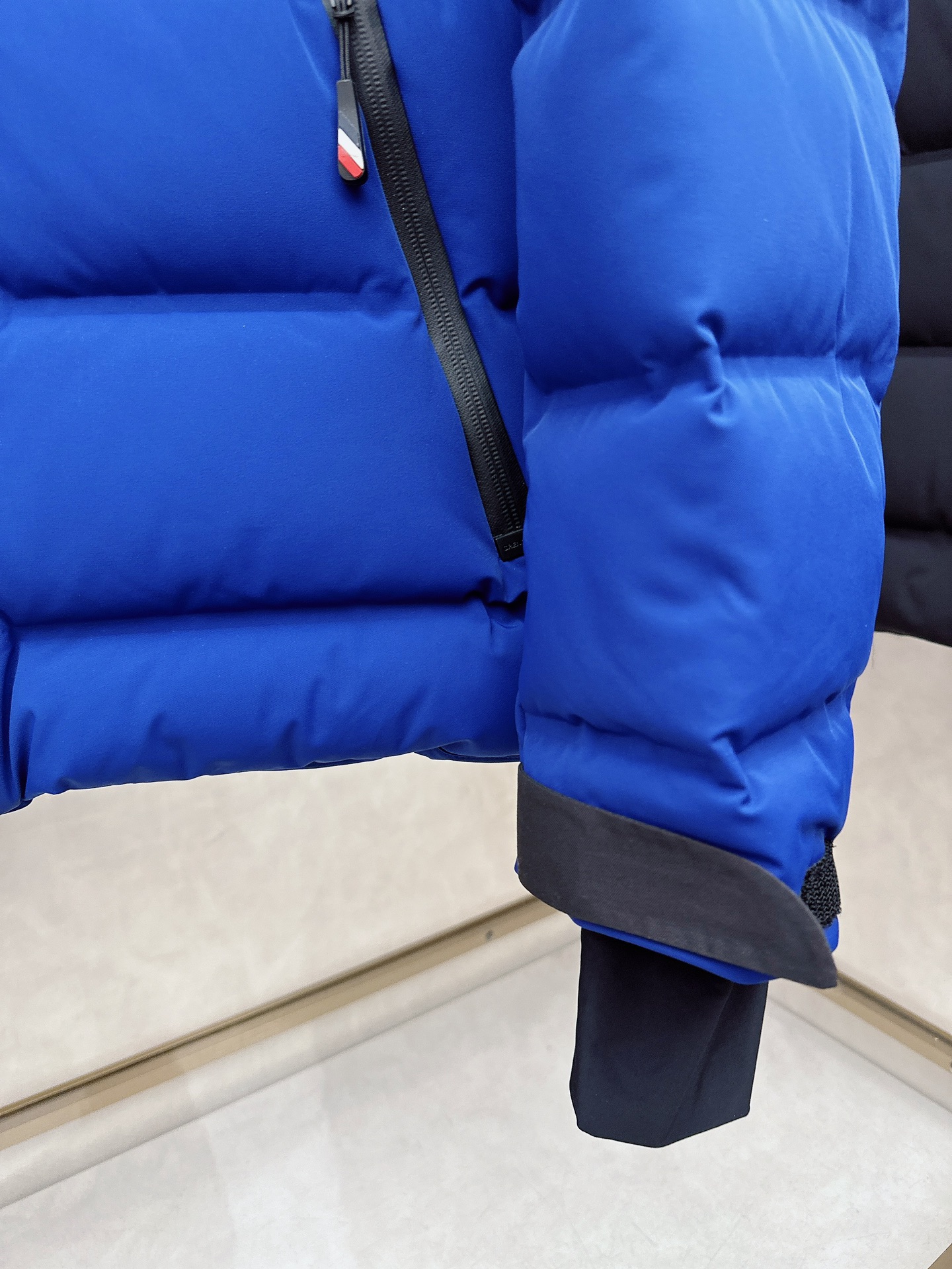 特级羽绒⬆️Moncler Montgetech(限定蓝色)高端男士短款羽绒夹克外套.柜台2w开外的高端